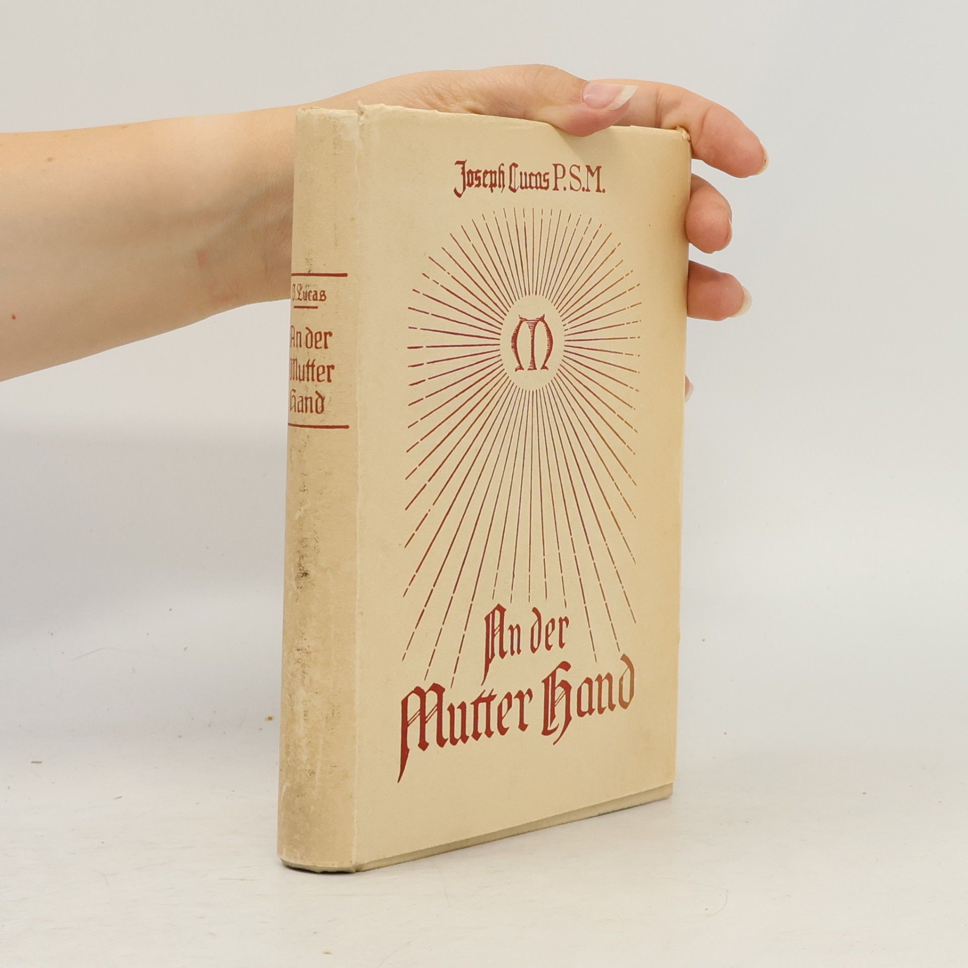 An der Mutter Hand