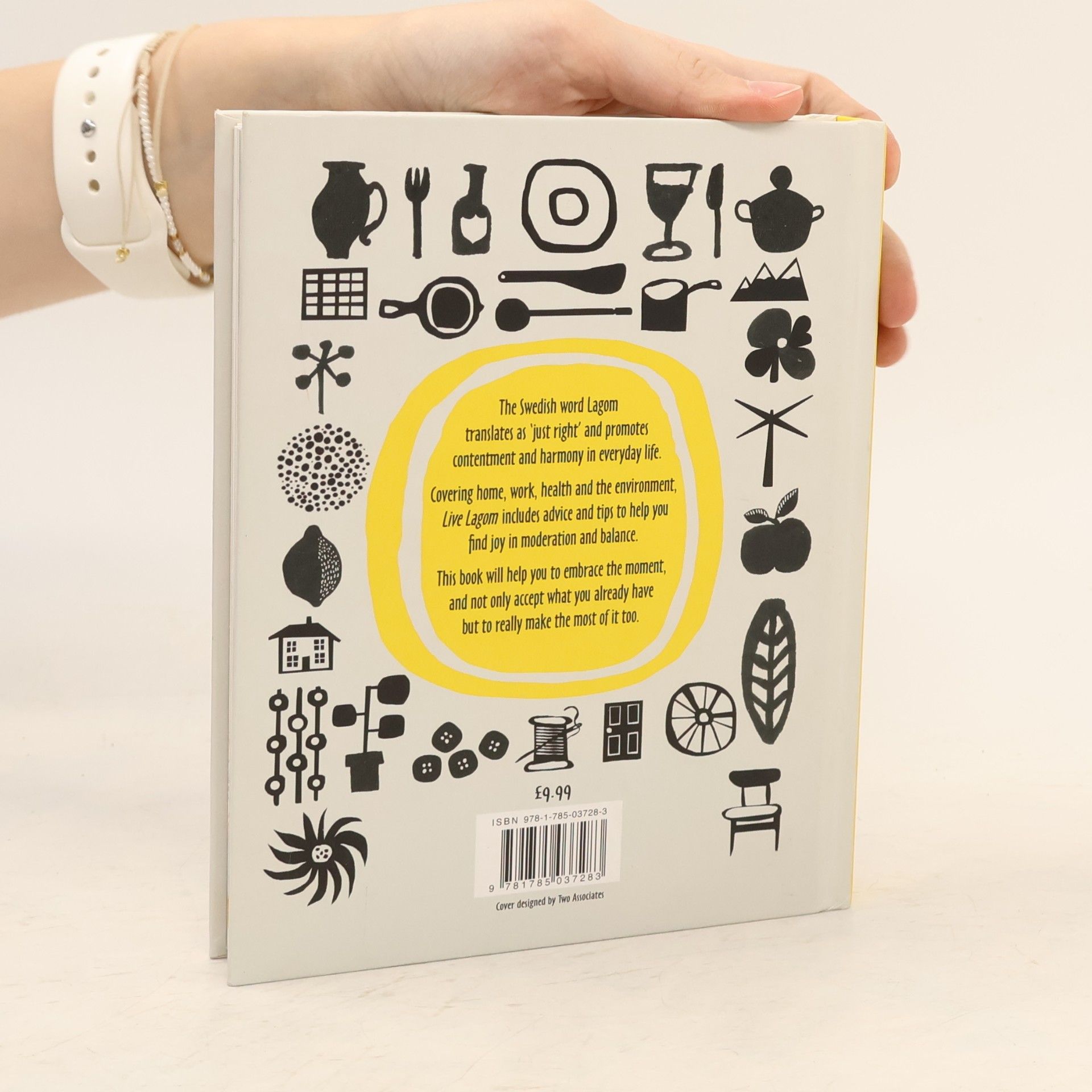 Anna Brones Live Lagom: Balanced Living, the Swedish Way