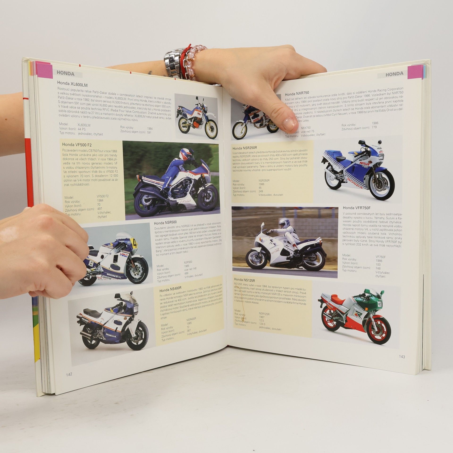 Carsten Heil 1000 motocyklů : dějiny, klasika, technika