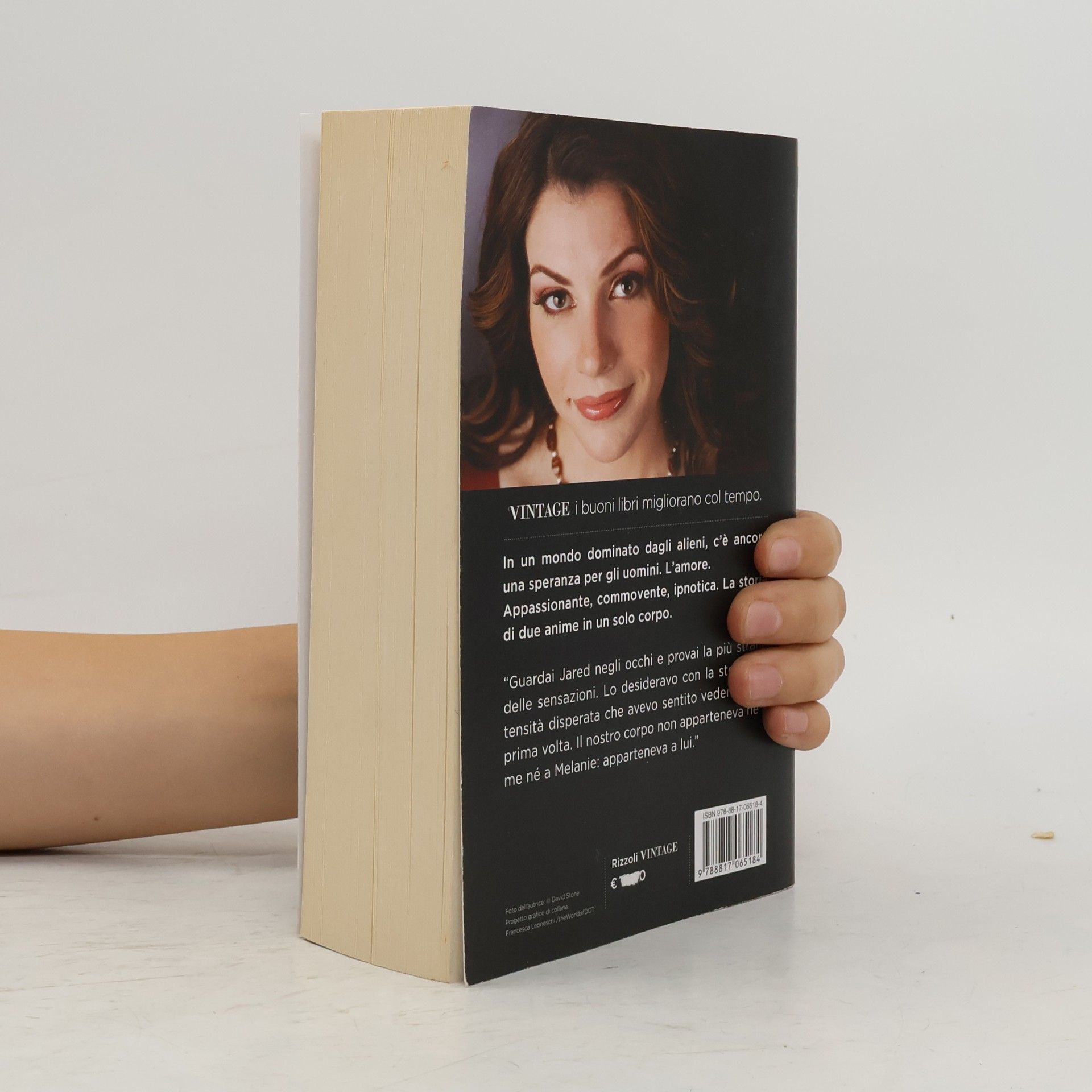 Stephenie Meyer The host