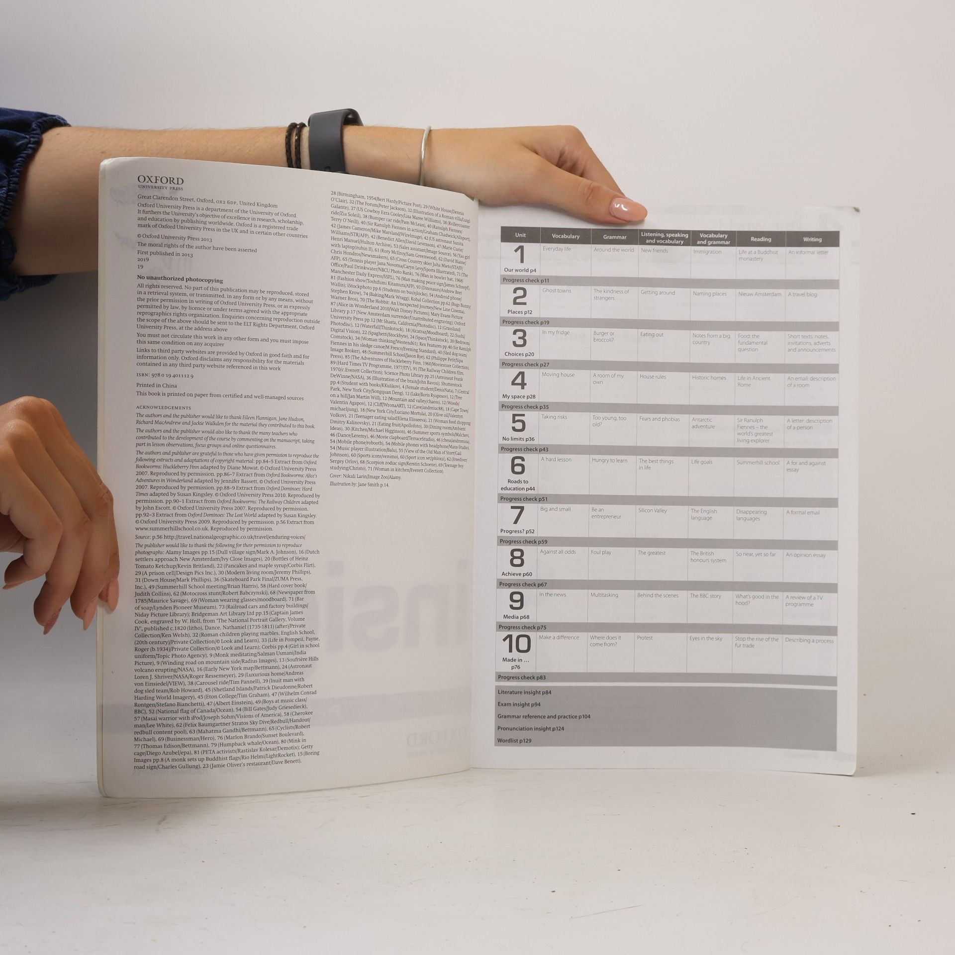 Mike Sayer Insight : Pre-intermediate Workbook