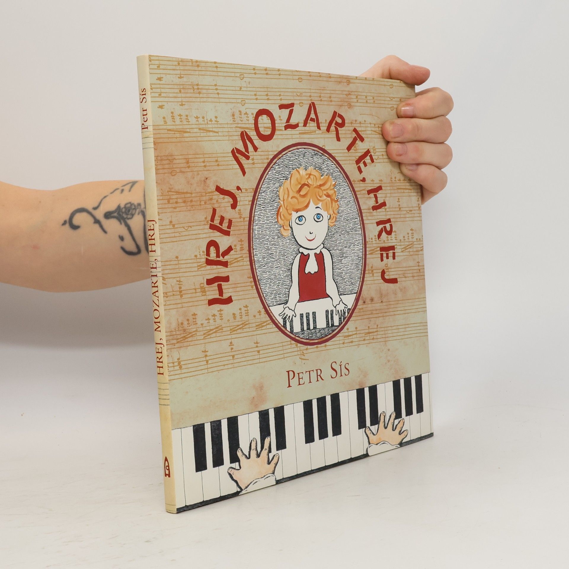 Peter Sís Hrej, Mozarte, hrej