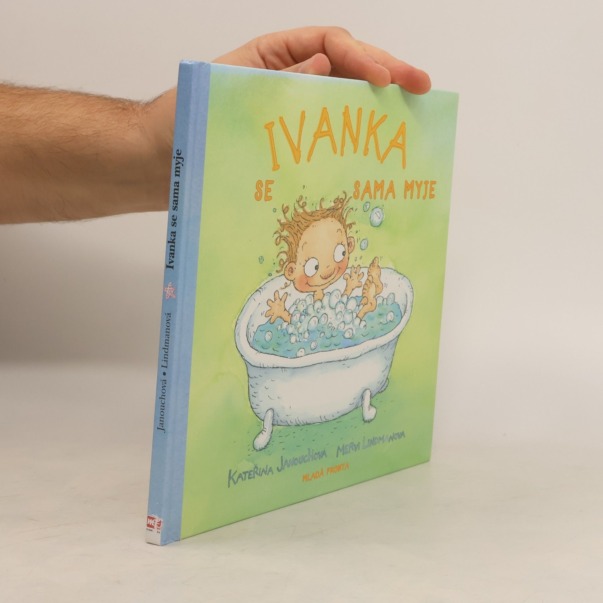 Katerina Janouch Ivanka se sama myje