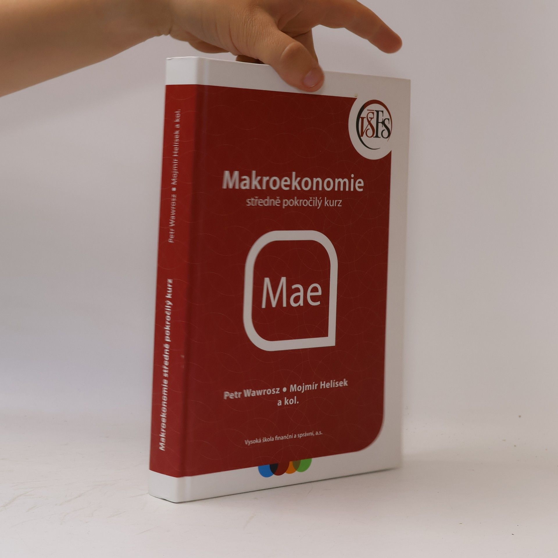 Makroekonomie. Středně pokročilý kurz