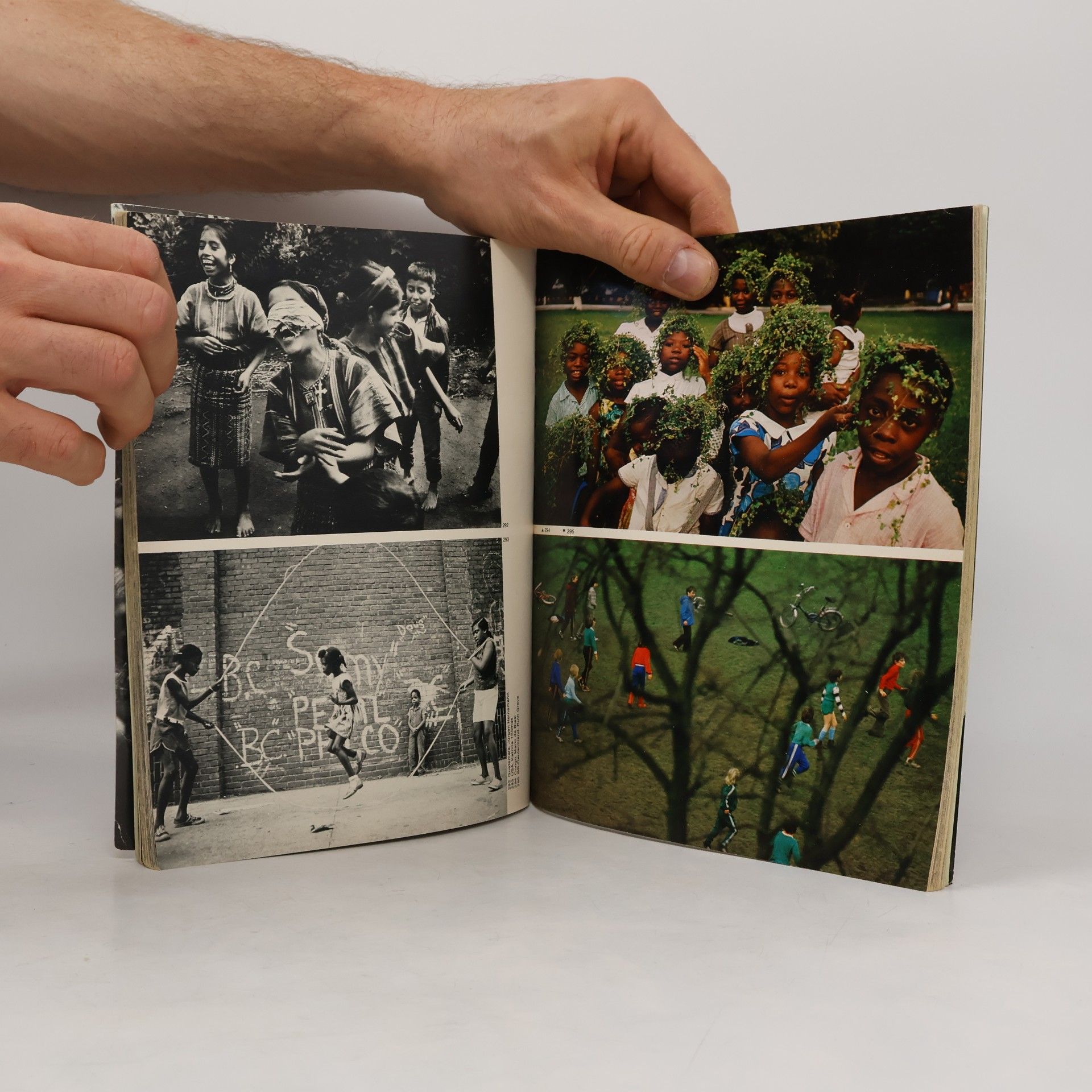 Various authors Die Kinder Dieser Welt. 4. Weltausstellung der Photographie