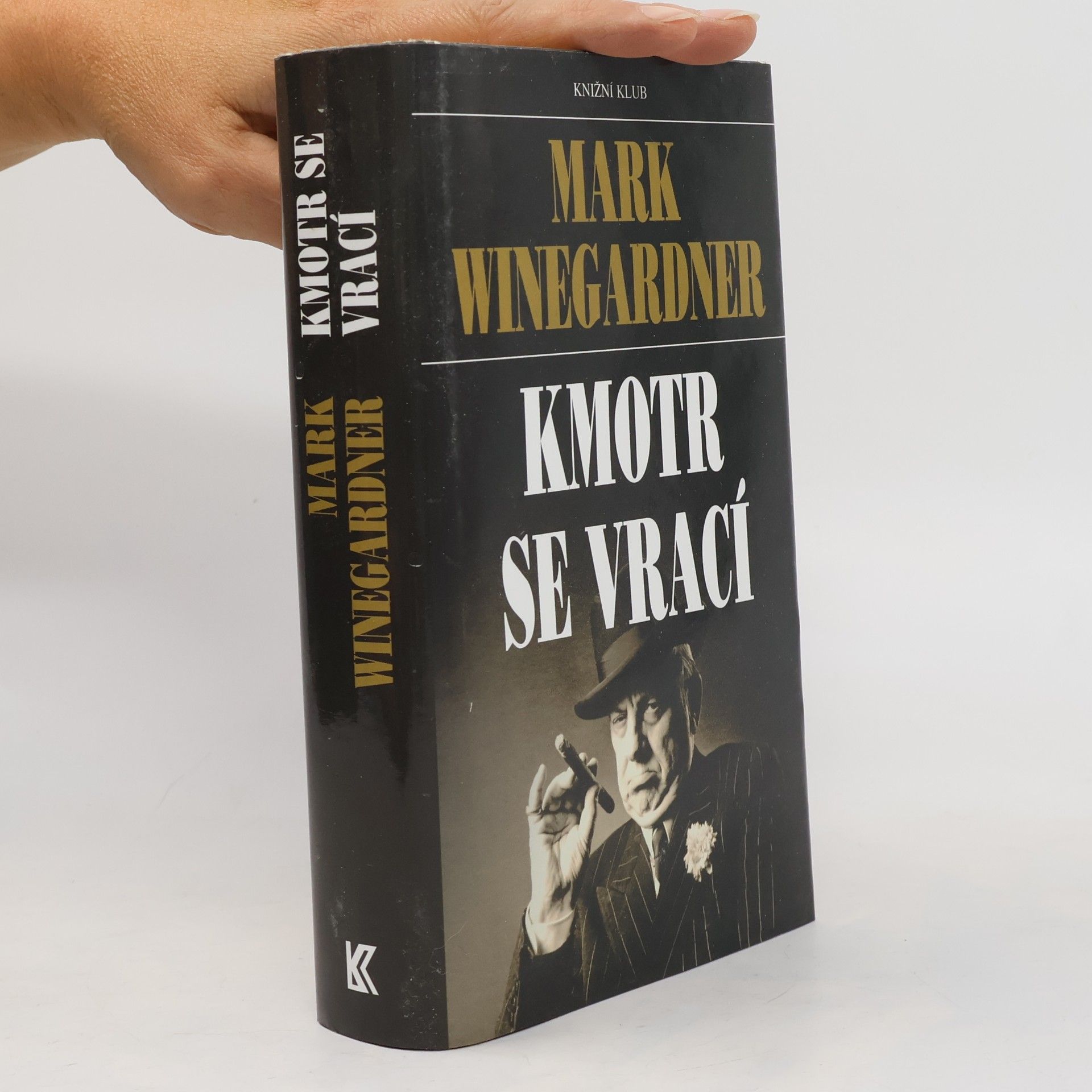 Kmotr se vrací