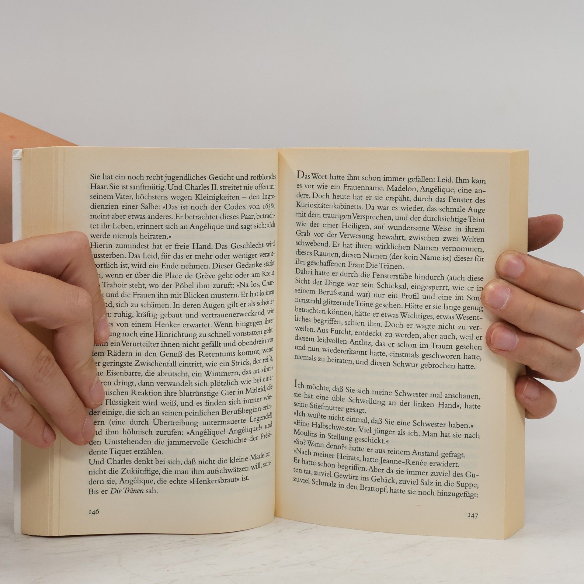 Françoise Mallet-Joris Die Wachsbildnerin oder die wahrhaftige Geschichte einer Wachsbüste, zweier Mädchen, traurig die eine, fröhlich die andere, eines Prinzen und eines Henkers, worin man überflüssige Moralpredigten vergeblich suchen wird