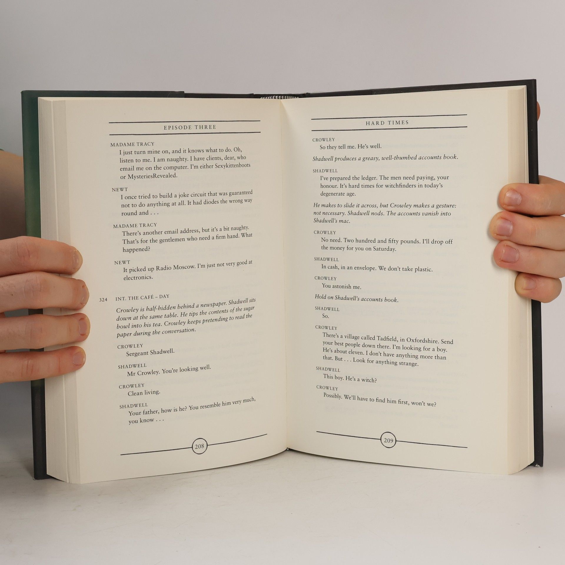 Neil Gaiman The Quite Nice and Fairly Accurate Good Omens Script Book