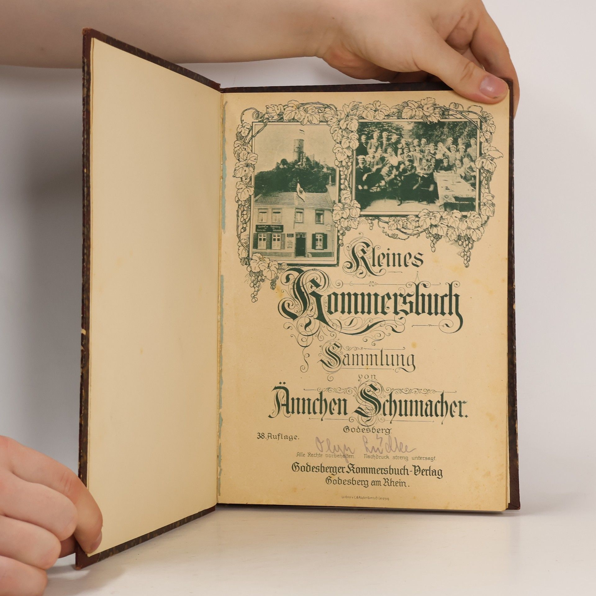 kolektiv Kleines Kommersbuch