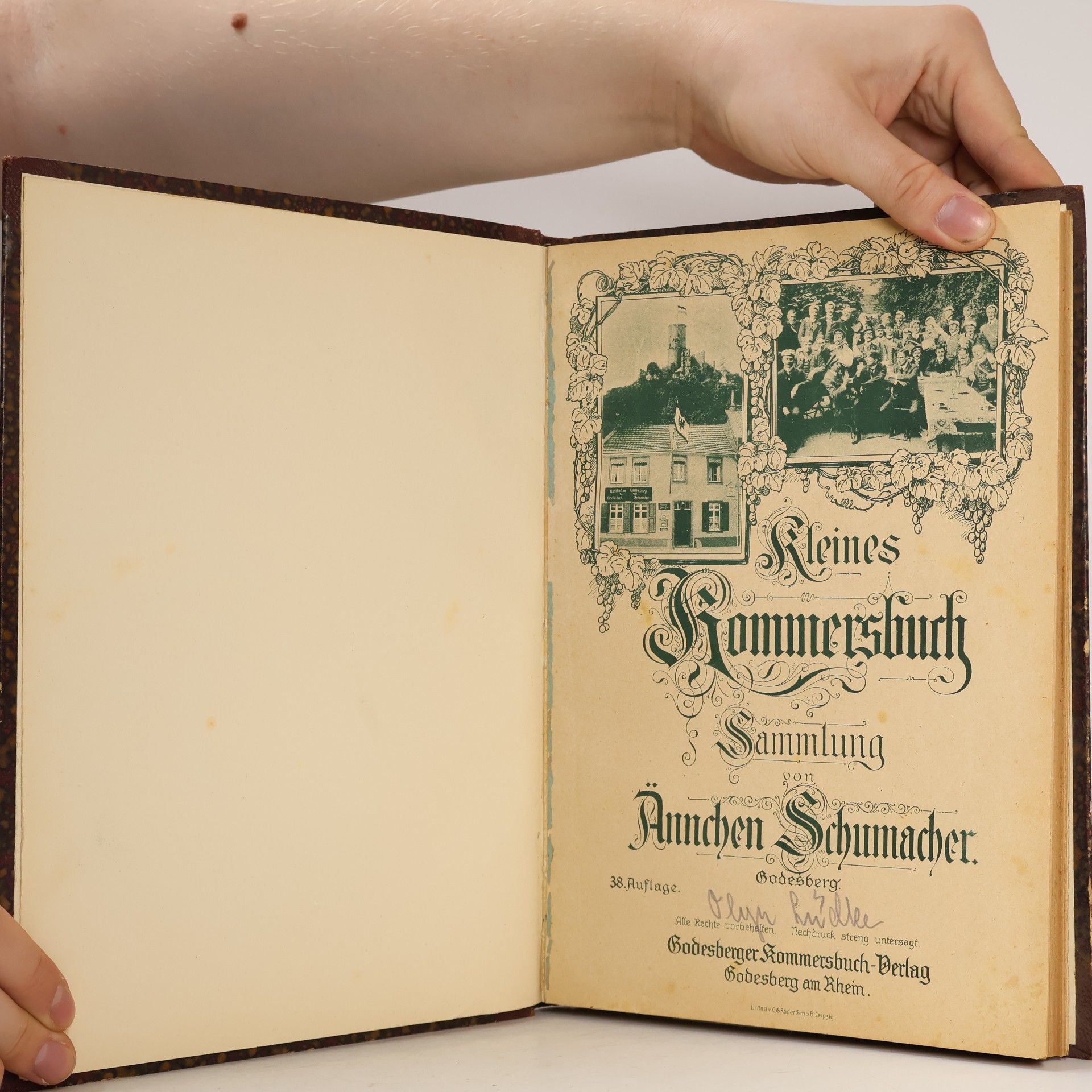 kolektiv Kleines Kommersbuch