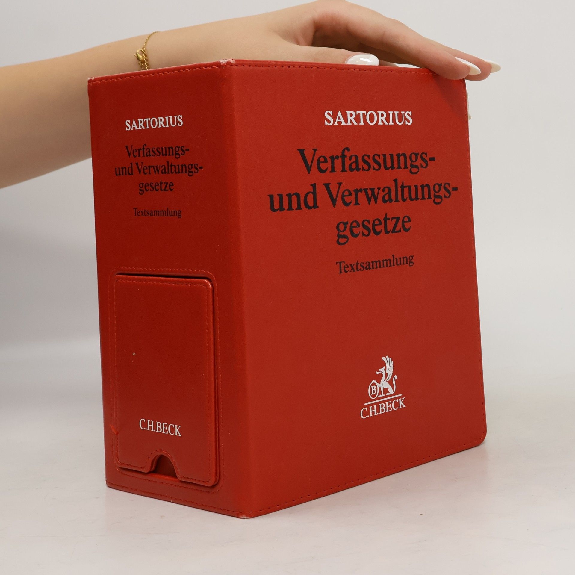 kolektiv Verfaussungs- und Verwaltungsgesetze