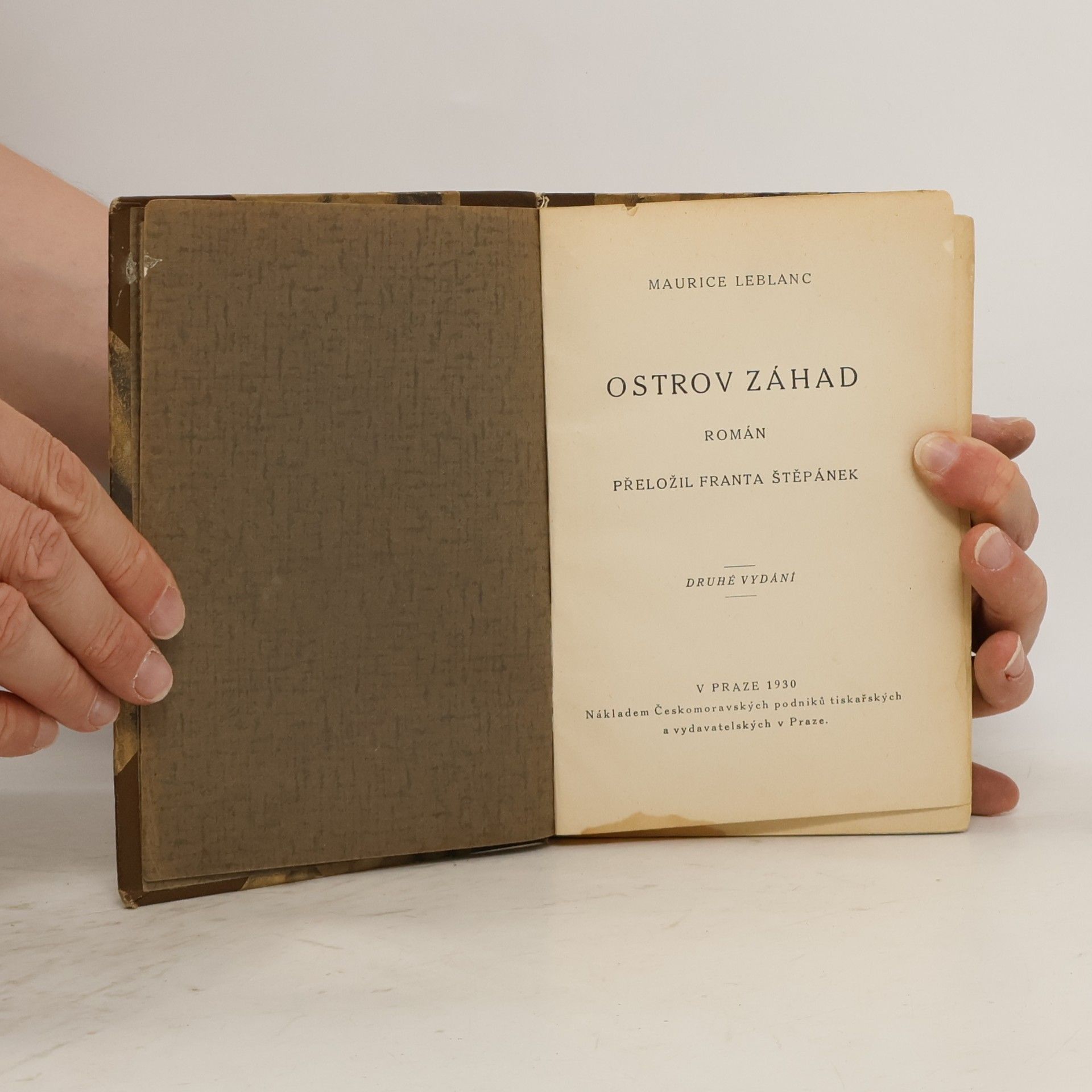 Pierre Benoit Erromango, ostrov záhad