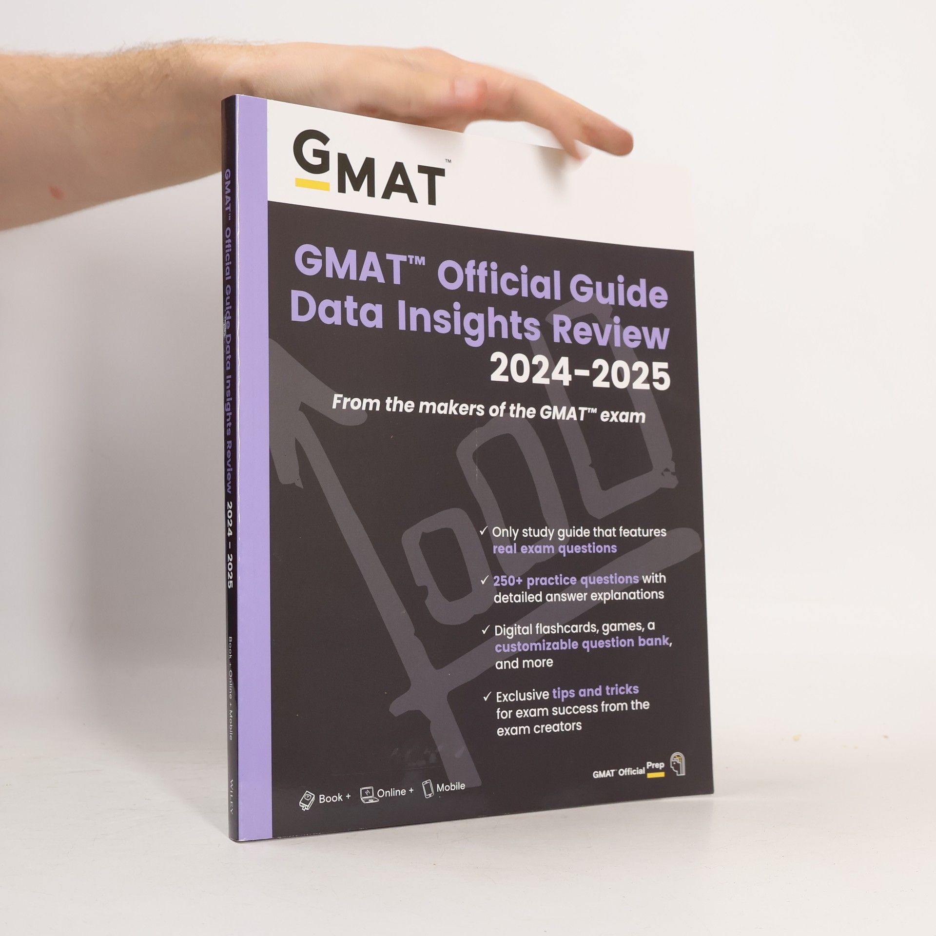 . GMAC Graduate Management Admission Council GMAT Official Guide Data Insights Review 2024-2025: Book + Online Question Bank