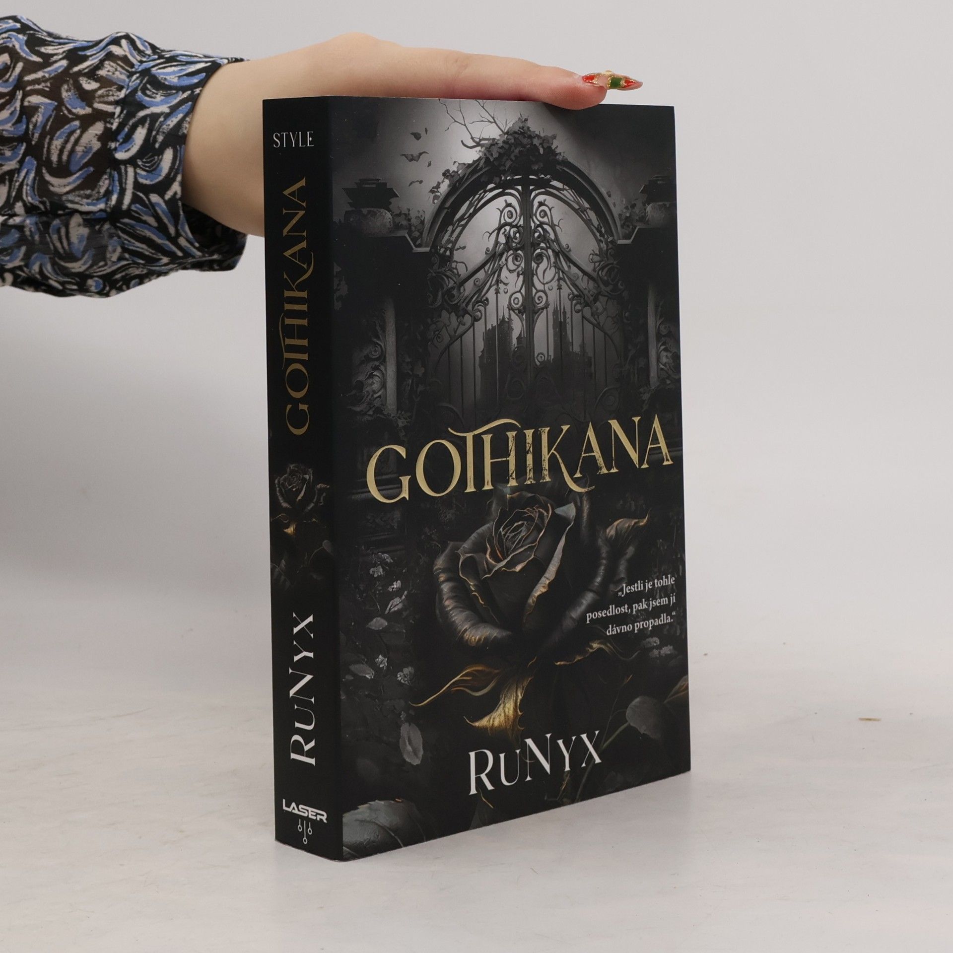 RuNyx Gothikana