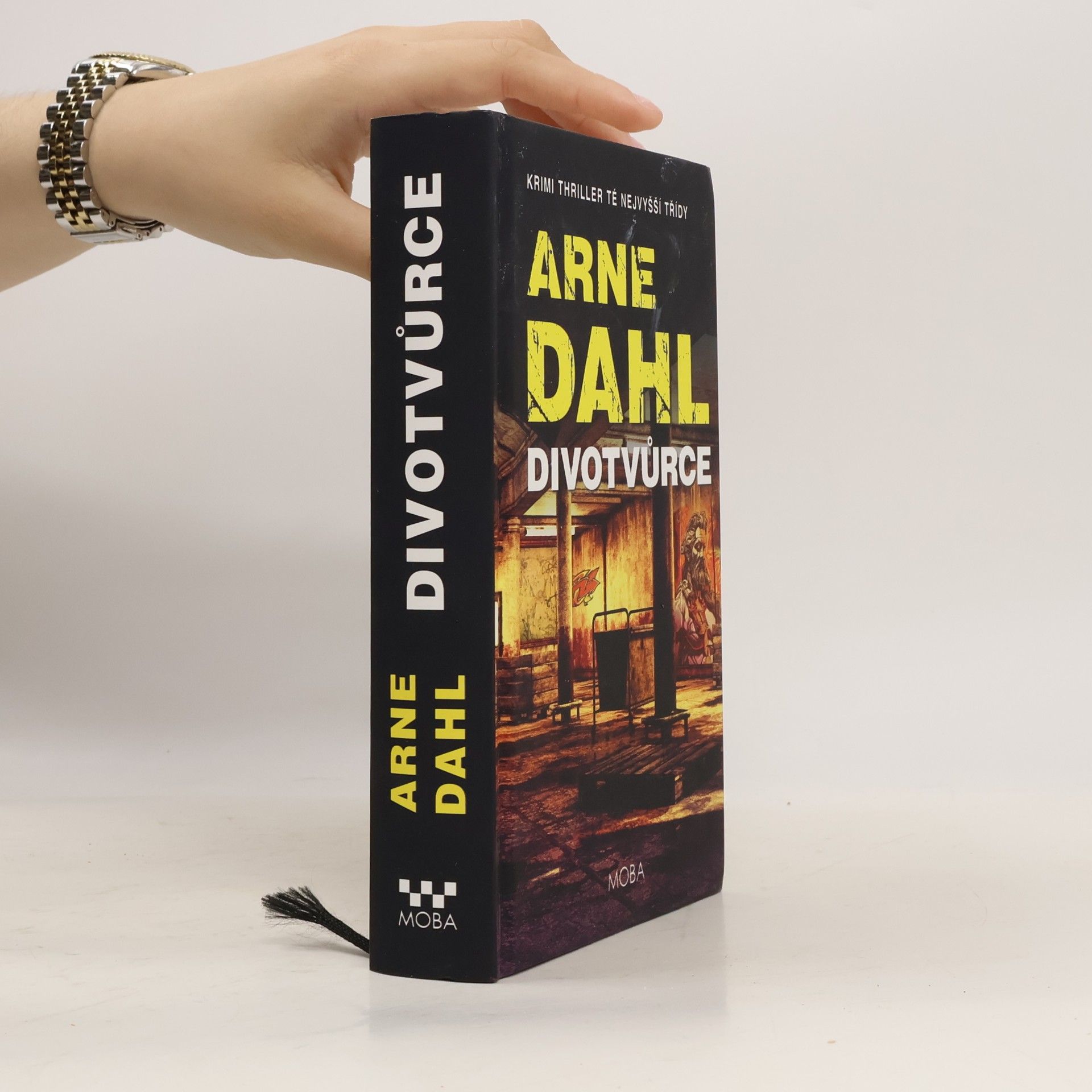 Arne Dahl Divotvůrce