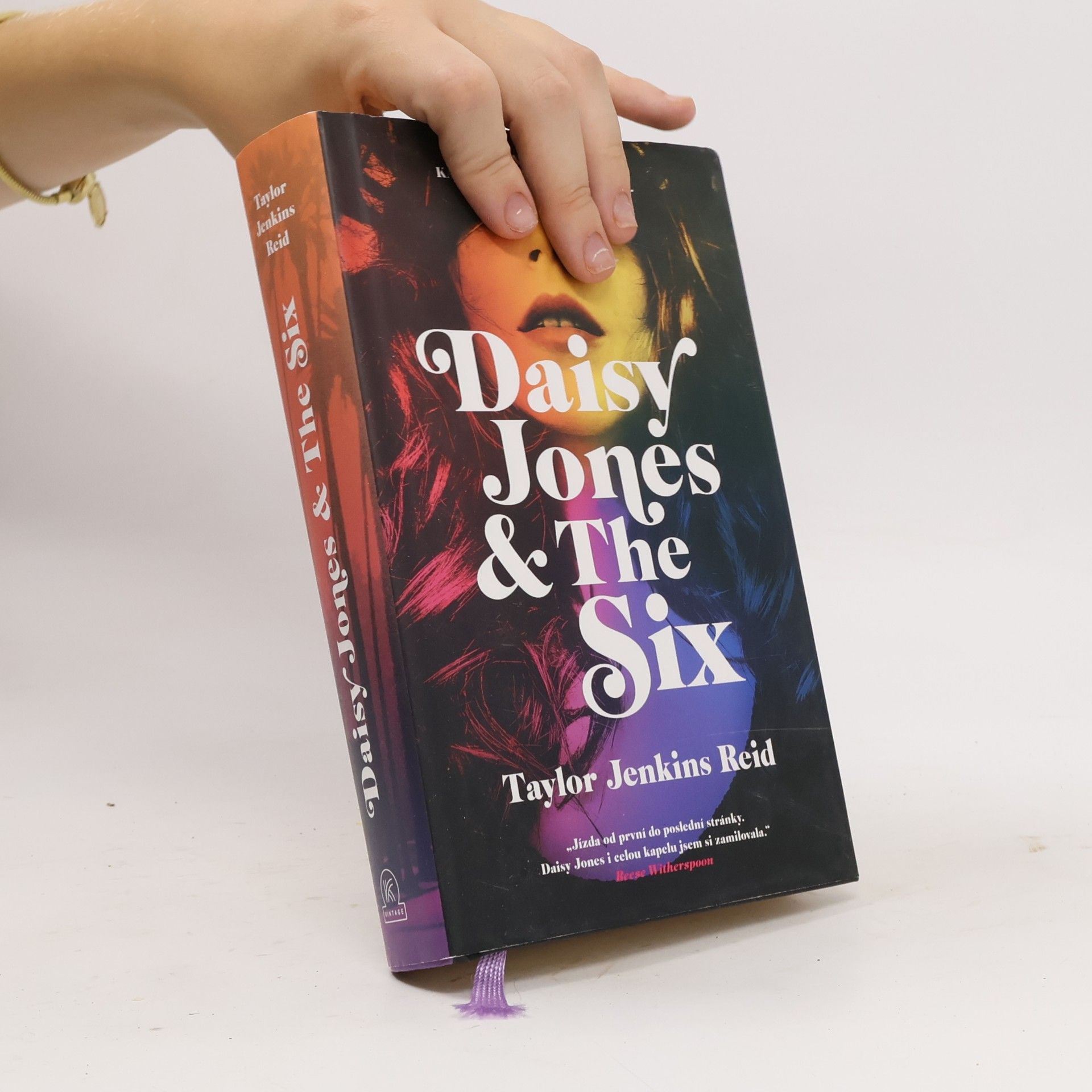 Taylor Jenkins Reid Daisy Jones & The Six