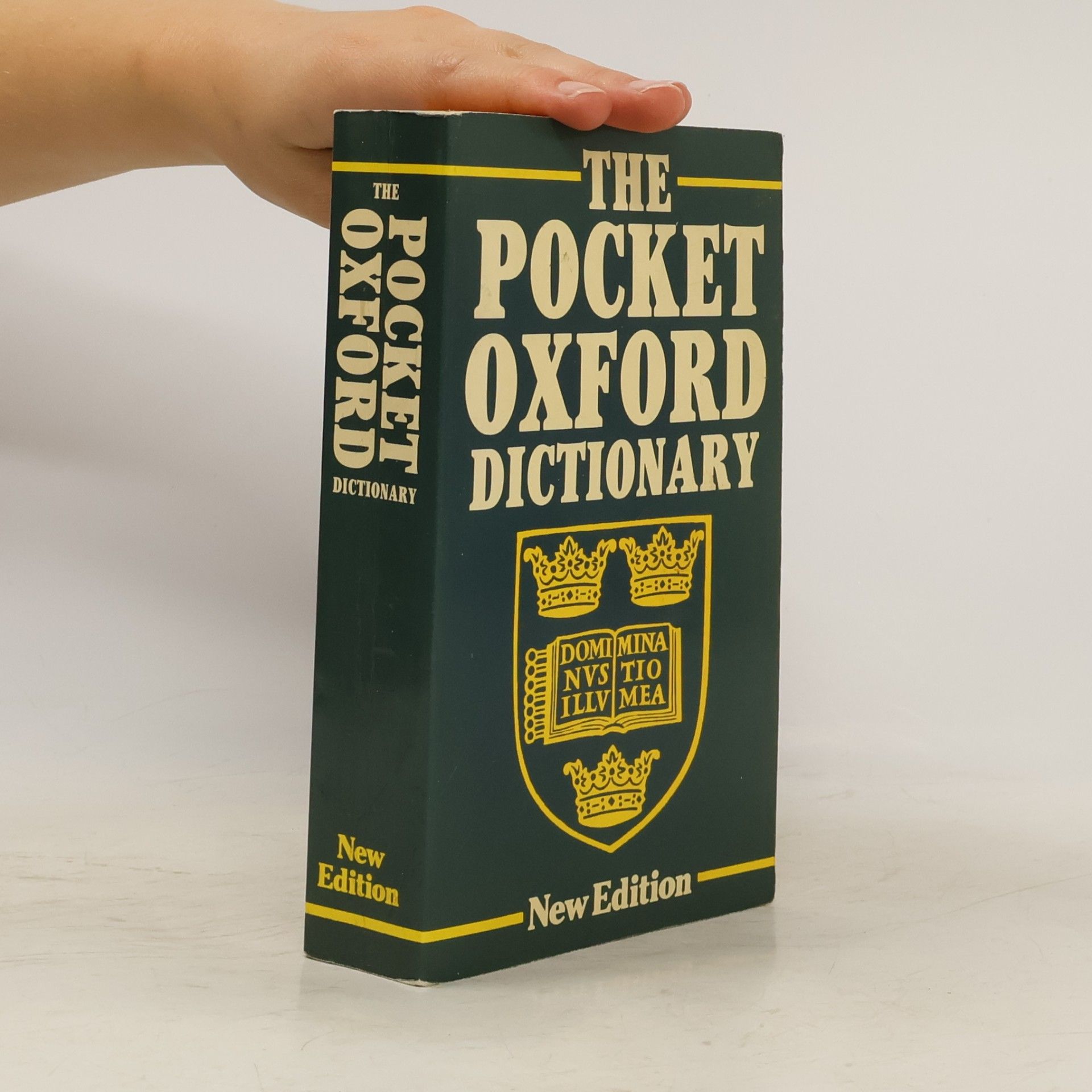Autores varios The Pocket Oxford Dictionary of Current English