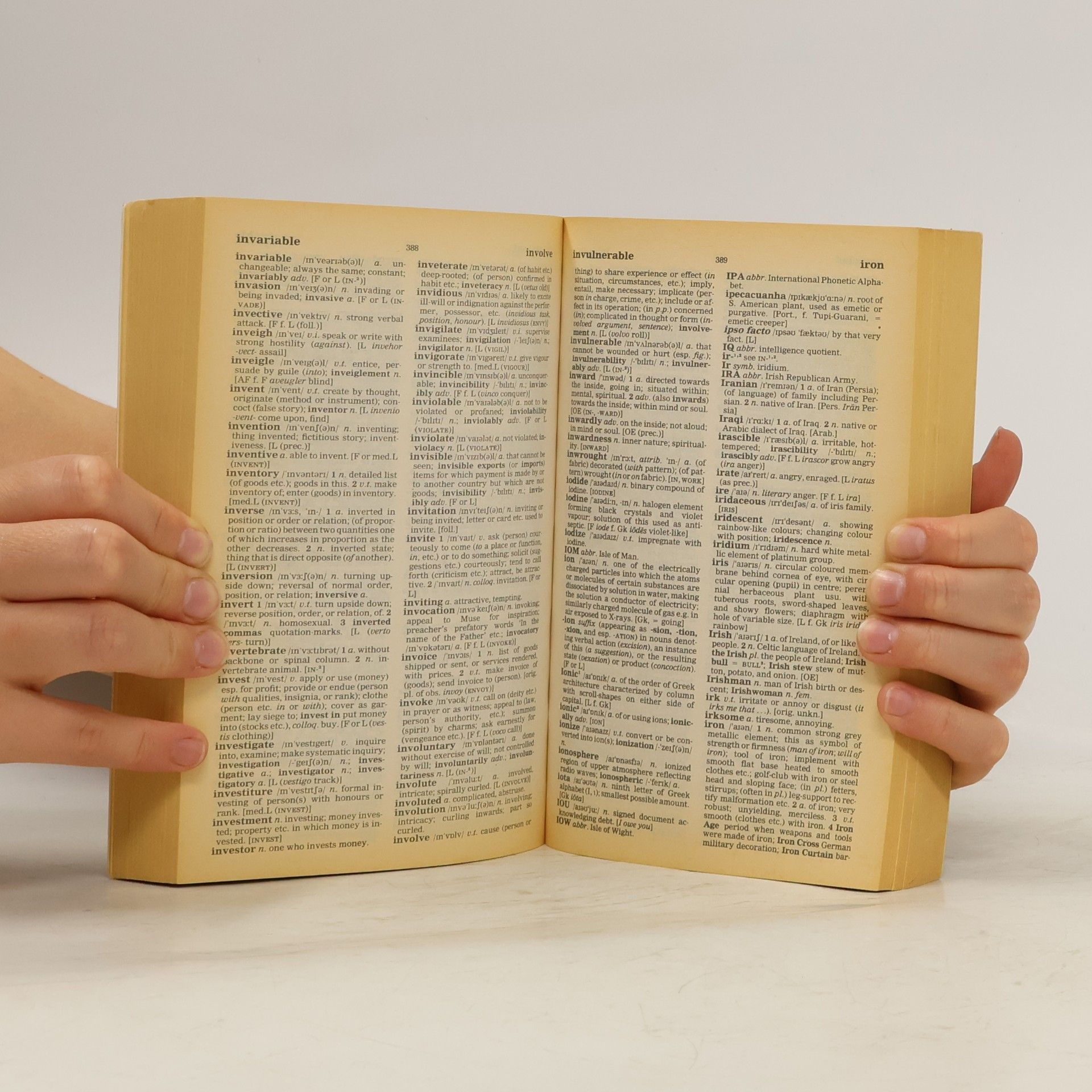 Autores varios The Pocket Oxford Dictionary of Current English