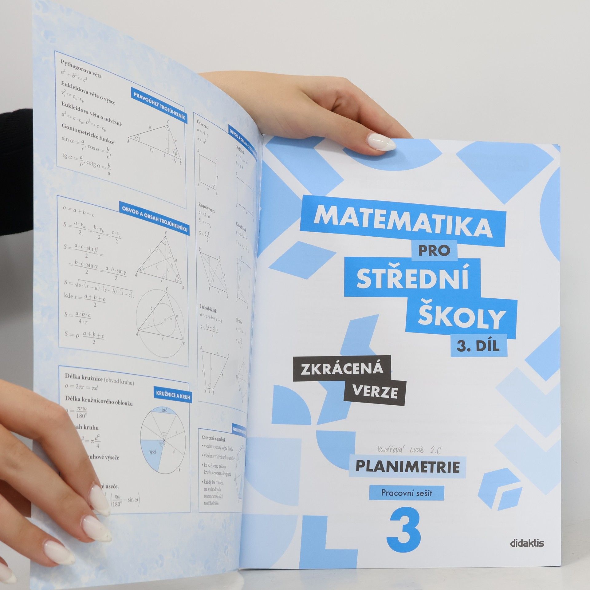 Kolektiv autorů Matematika pro střední školy - 3. díl zkrácená verze. Planimetrie - pracovní sešit