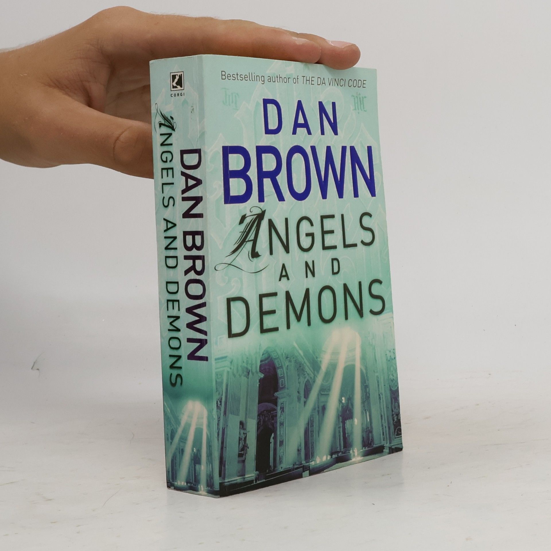Dan Brown Angels and Demons
