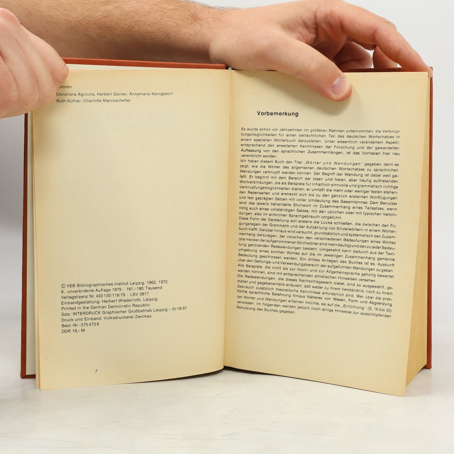 Various authors Wörter und Wendungen