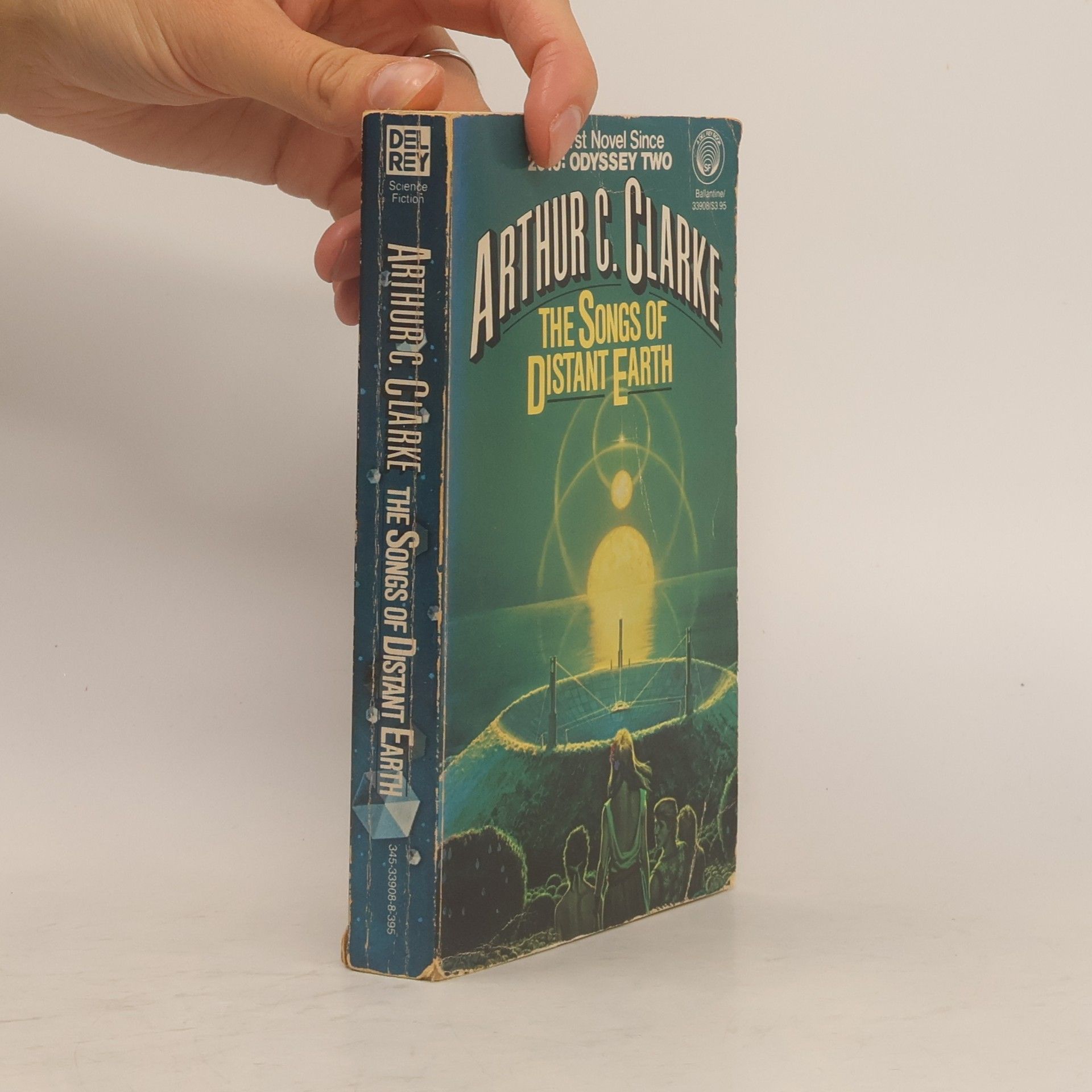 Arthur Charles Clarke The Songs of Distant Earth