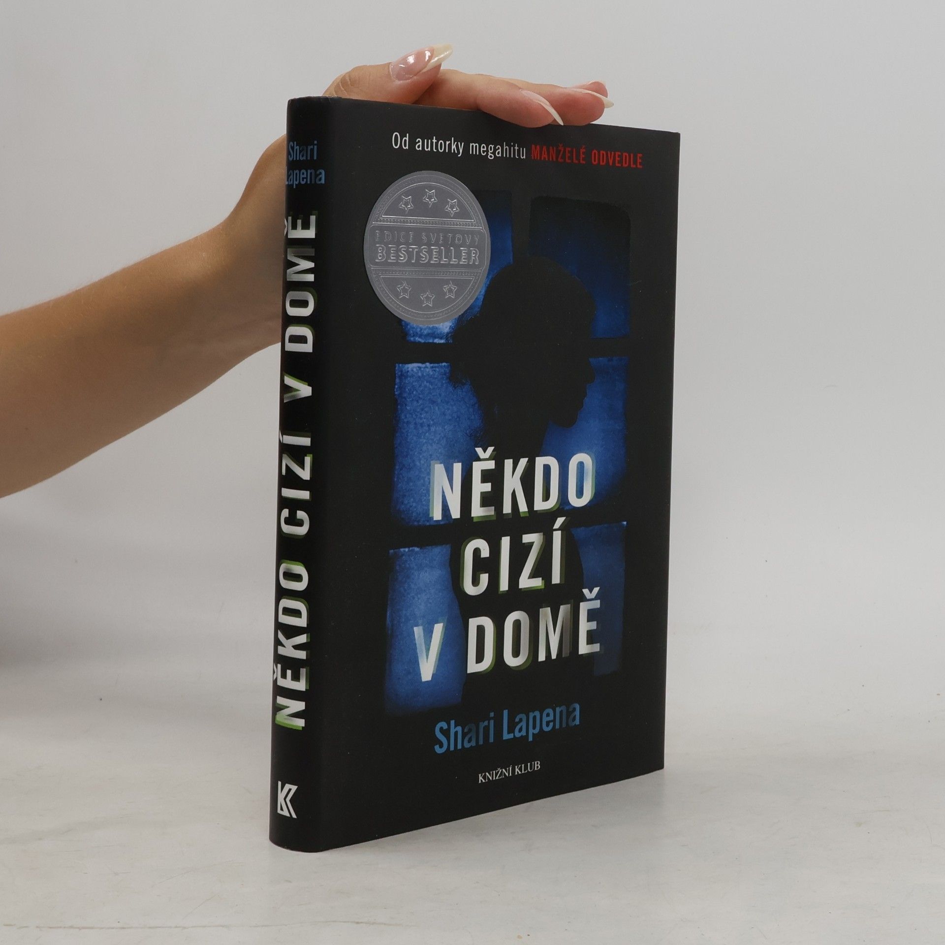 Shari Lapena Někdo cizí v domě