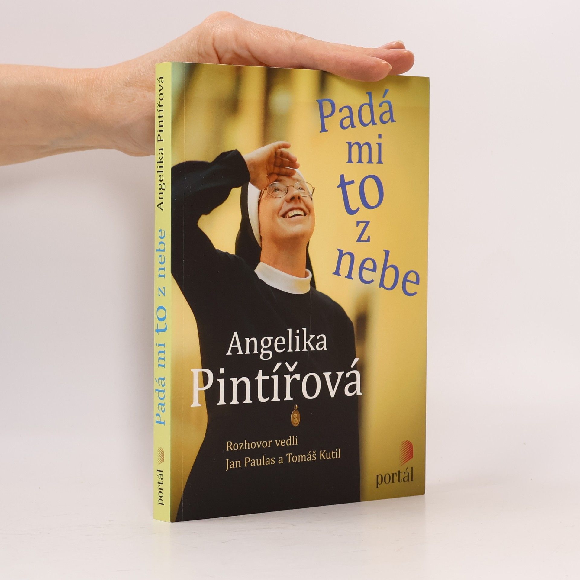 Padá mi to z nebe