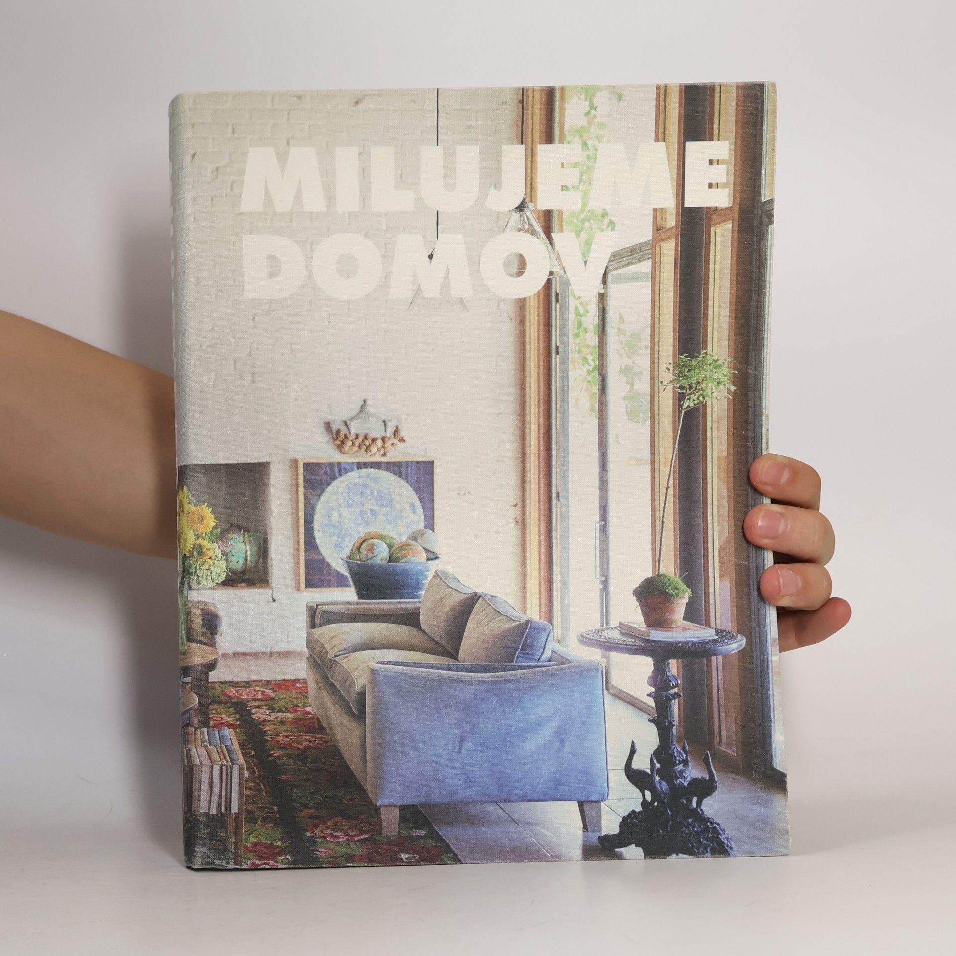 kolektiv Milujeme domov