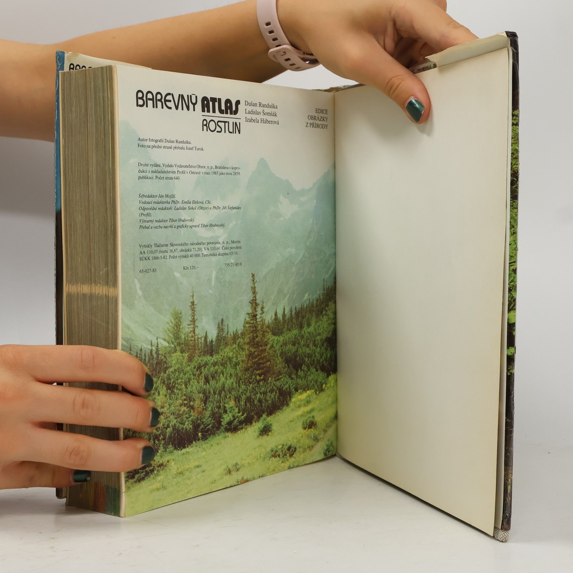 Izabela Háberová Barevný atlas rostlin