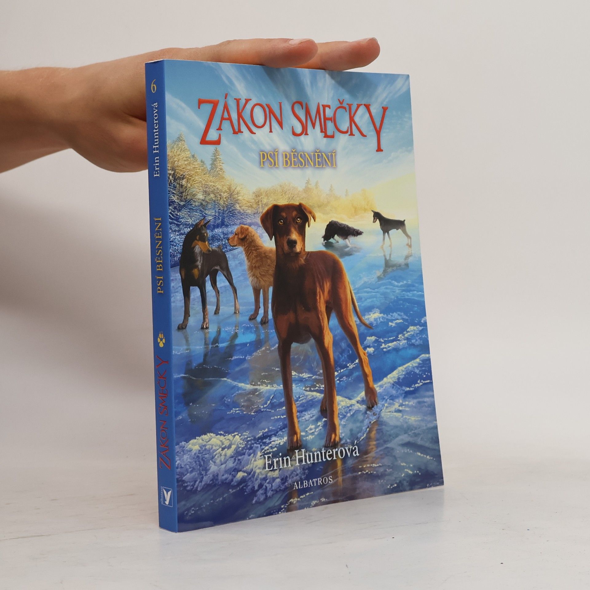 Erin Hunter Psí běsnění. Zákon smečky