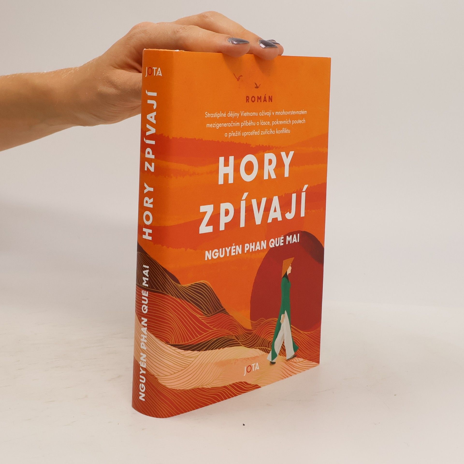 Nguyễn Phan Quế Mai Hory zpívají