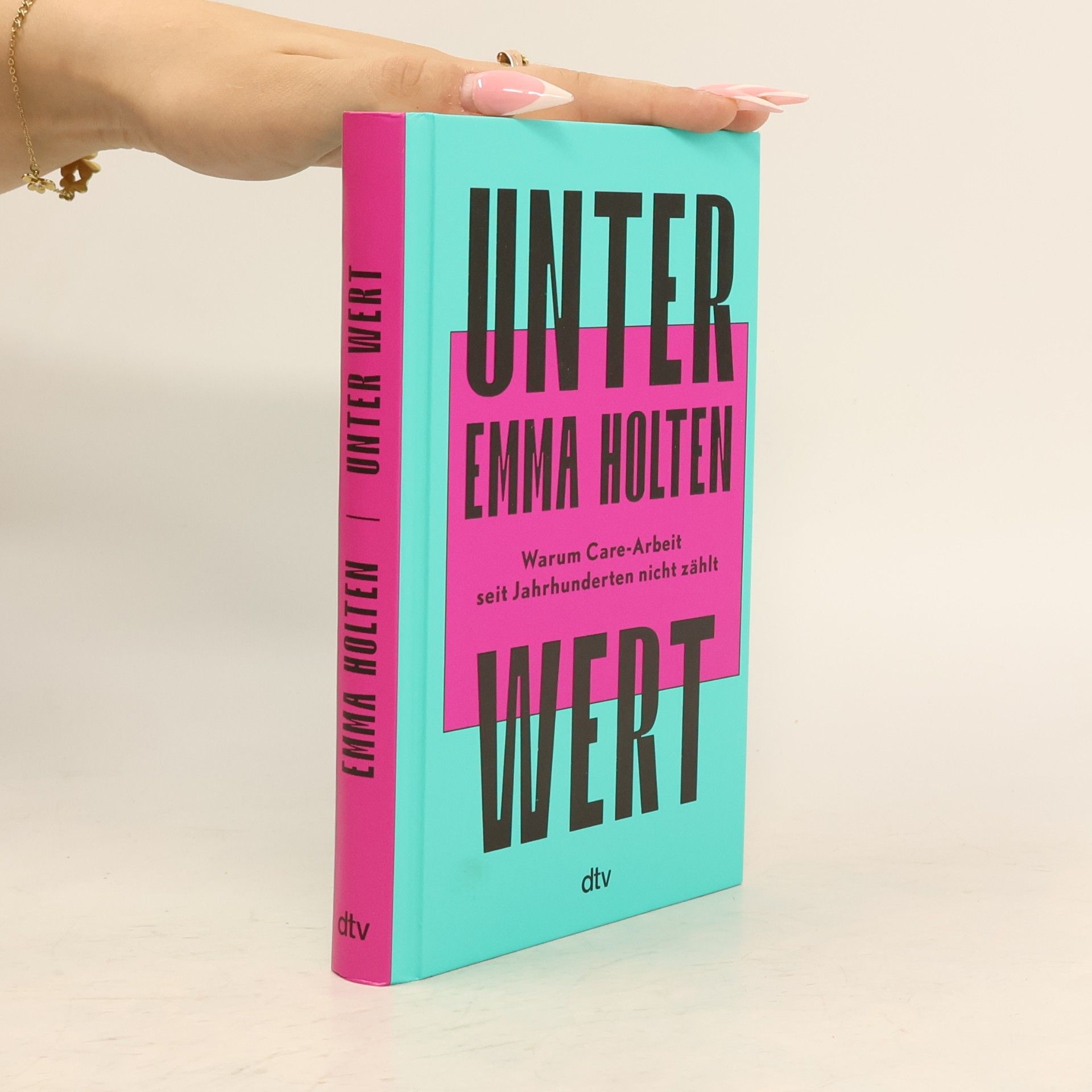 Emma Holten Unter Wert