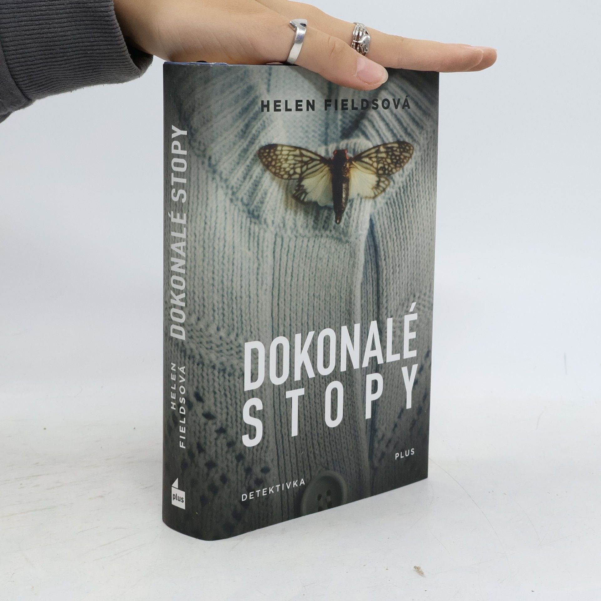 Helen Fields Dokonalé stopy