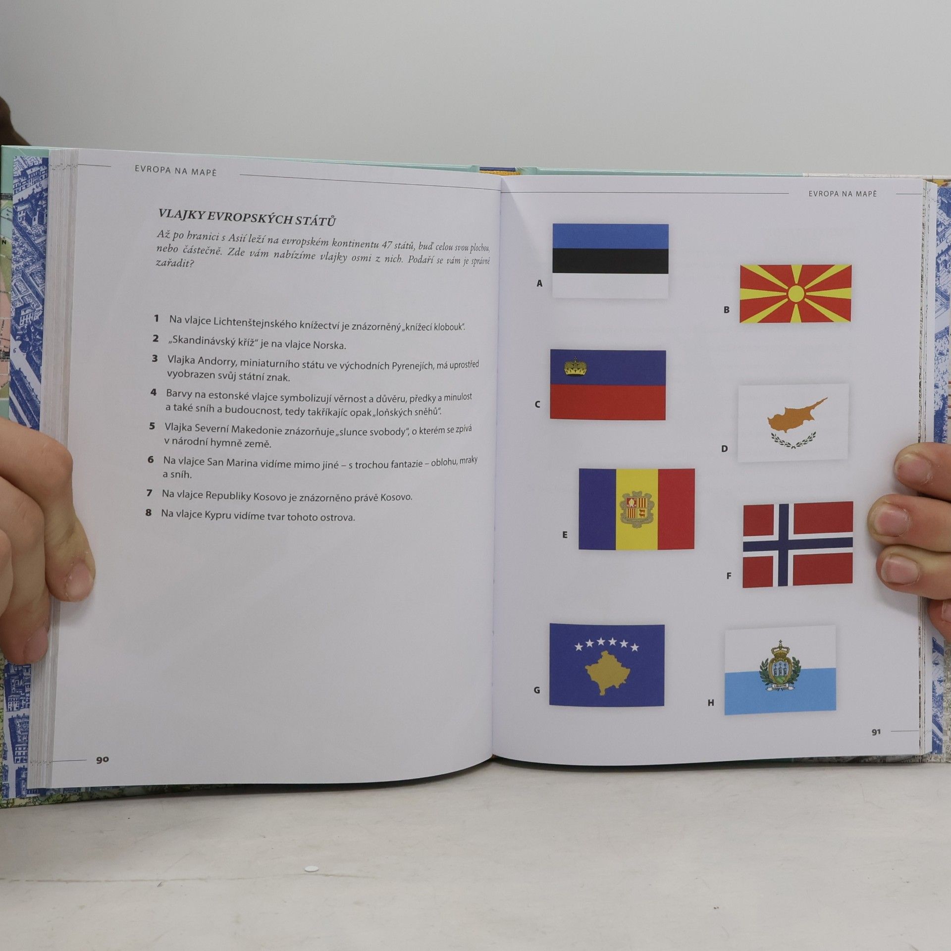 Philip Kiefer Kniha hlavolamů s mapami měst a zemí