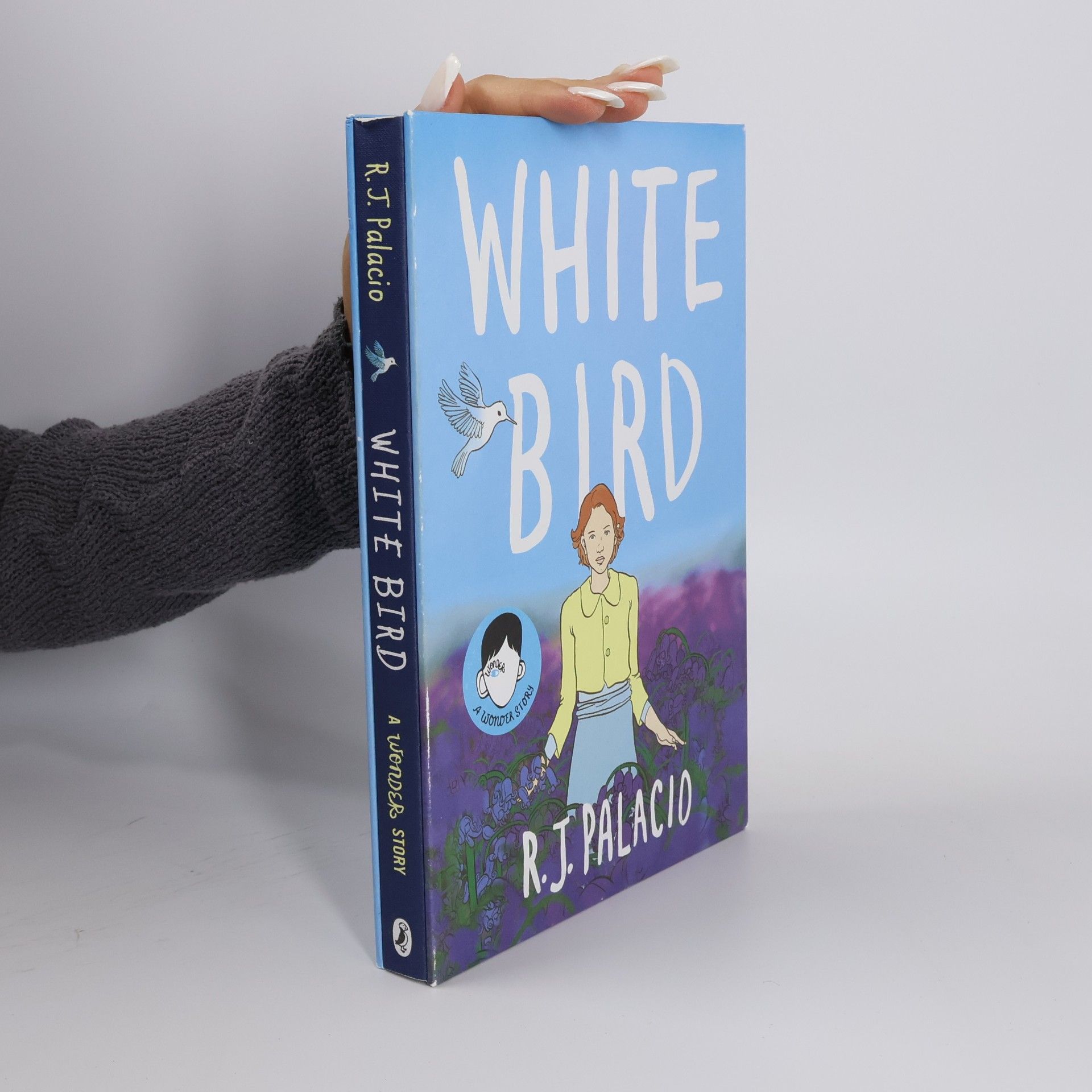 Raquel J. Palacio White Bird