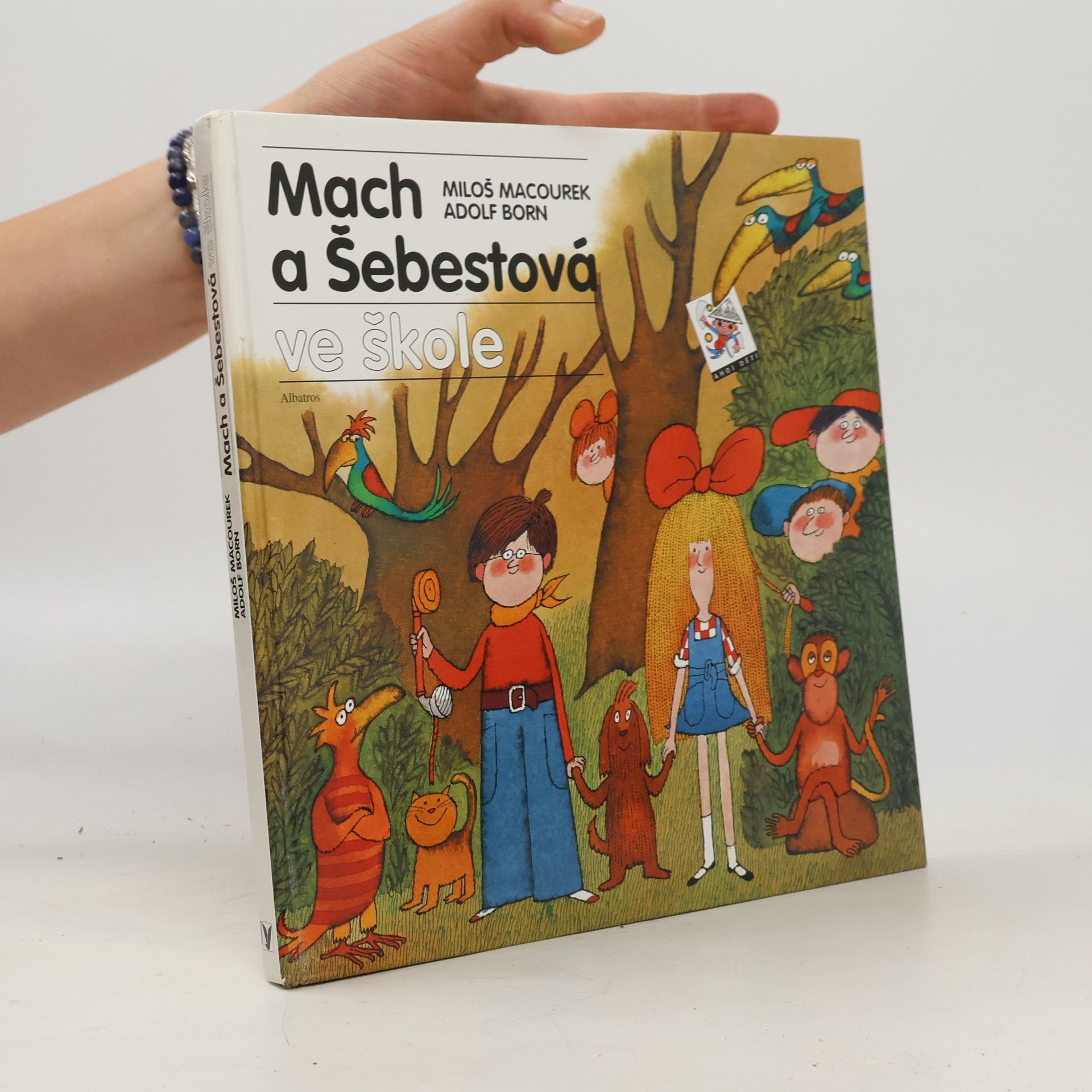 Miloš Macourek Mach a Šebestová ve škole