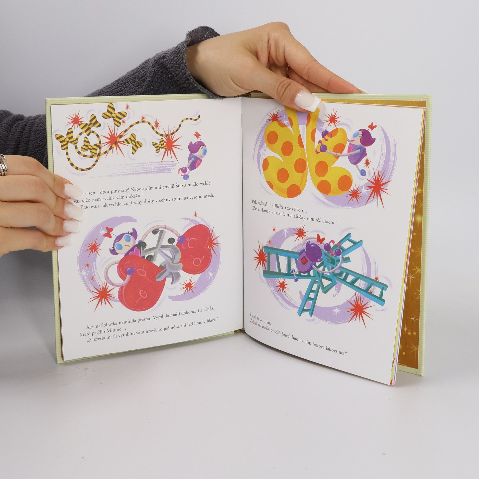 Various authors Zlatá sbírka pohádek 22. Minnie Mouse a mašlobotka