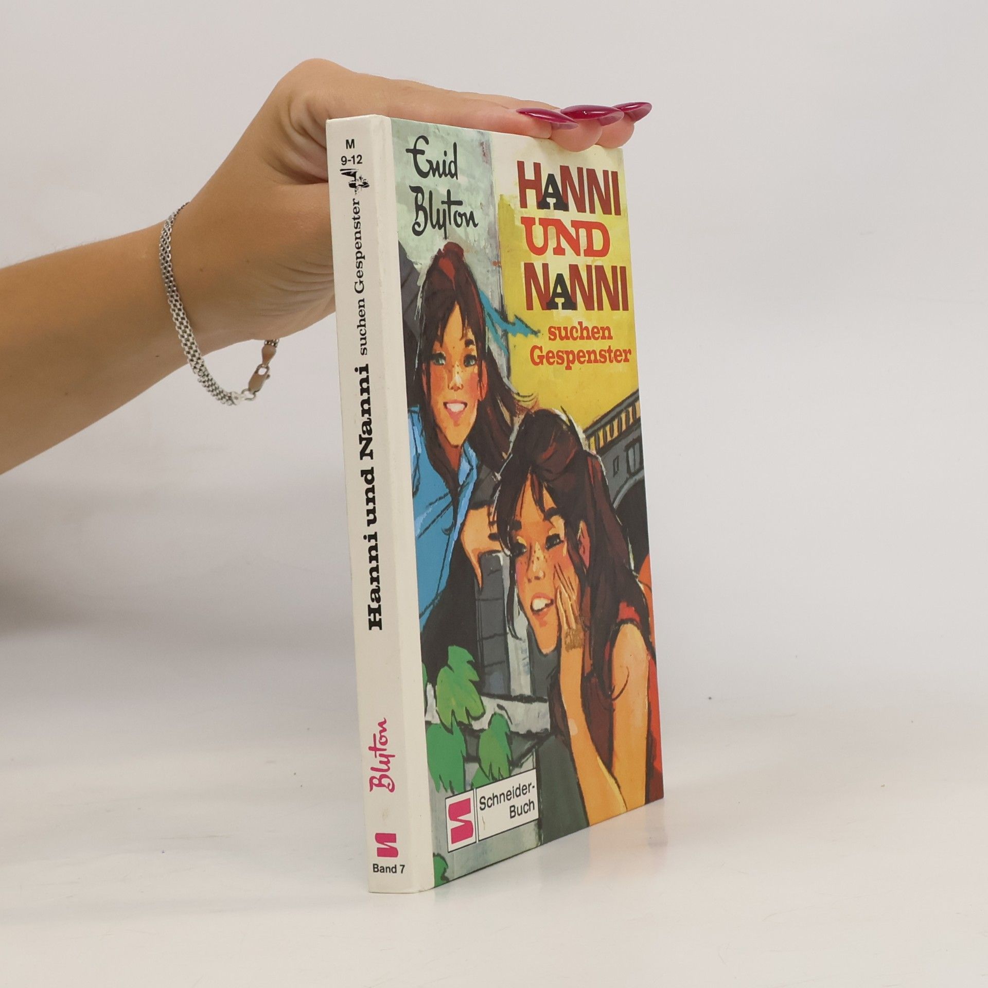 Enid Blyton Hanni und Nanni suchen Gespenster