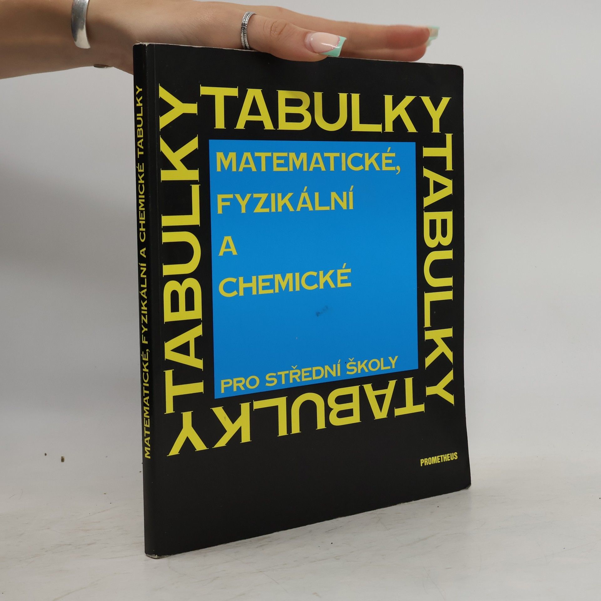 Jiří Mikulčák Matematické, fyzikální a chemické tabulky pro střední školy