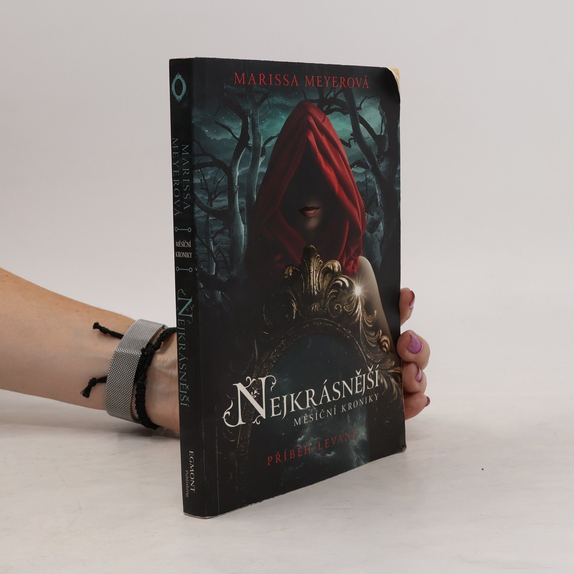 Marissa Meyer Nejkrásnější Měsíční kroniky. Příběh Levany