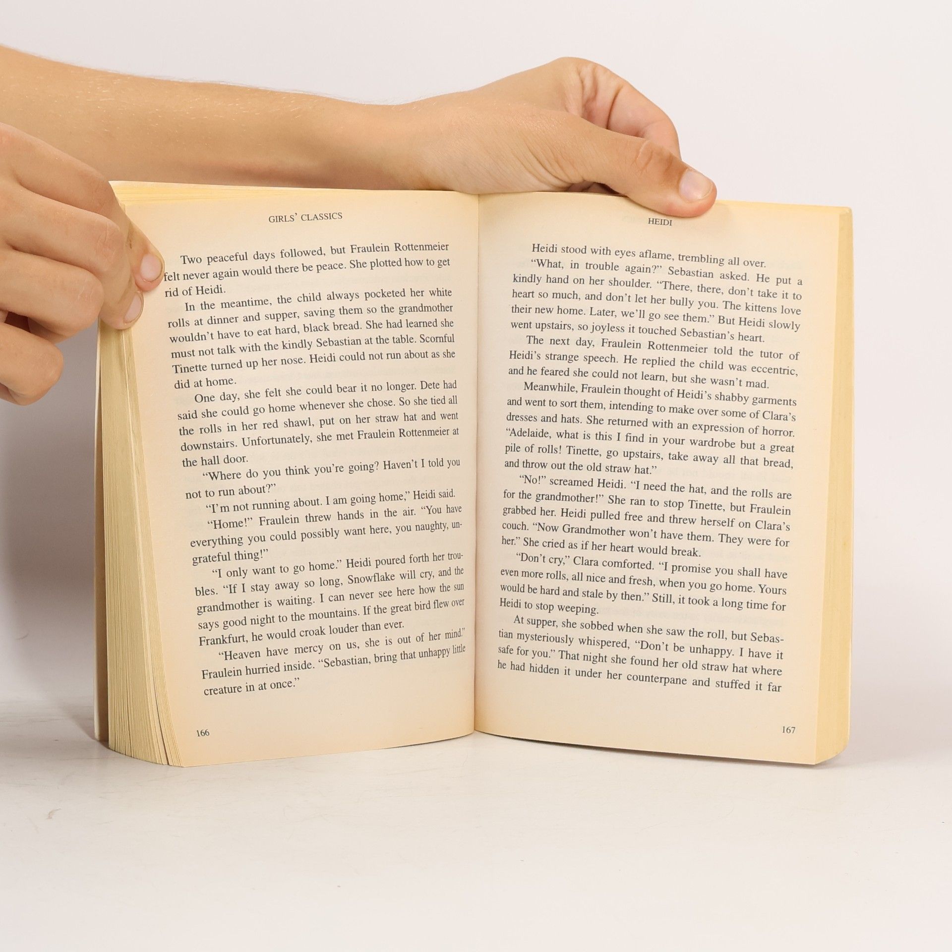 Girl's Classics 4 Books in 1: Featuring the Beloved Classic Stories of Pocahontas, Little Women, Heidi, Pollyanna