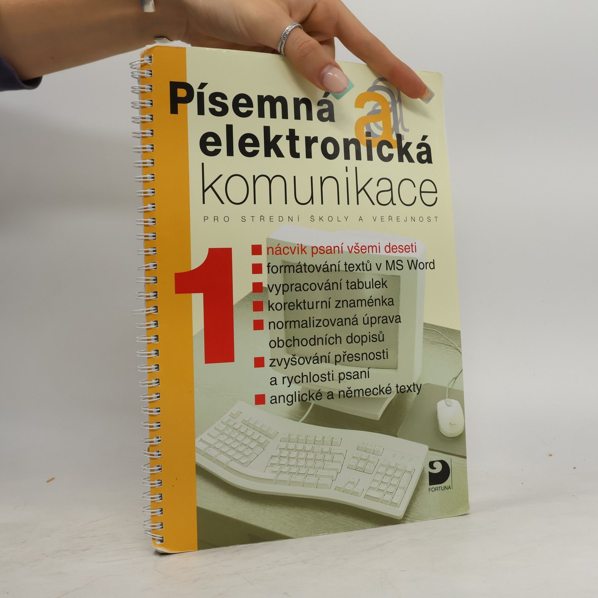 Jiří Kroužek Písemná a elektronická komunikace pro střední školy a veřejnost. 1