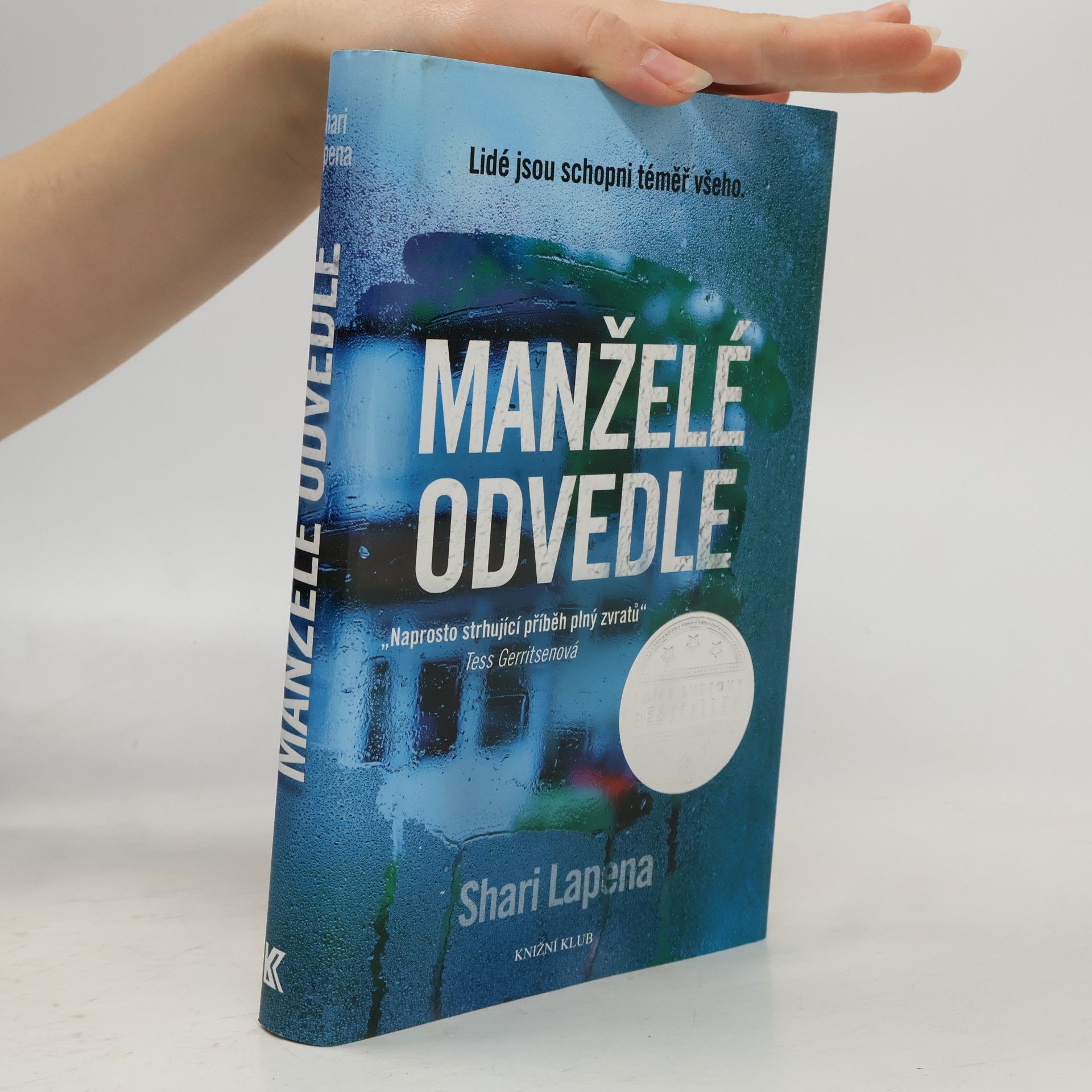 Shari Lapena Manželé odvedle