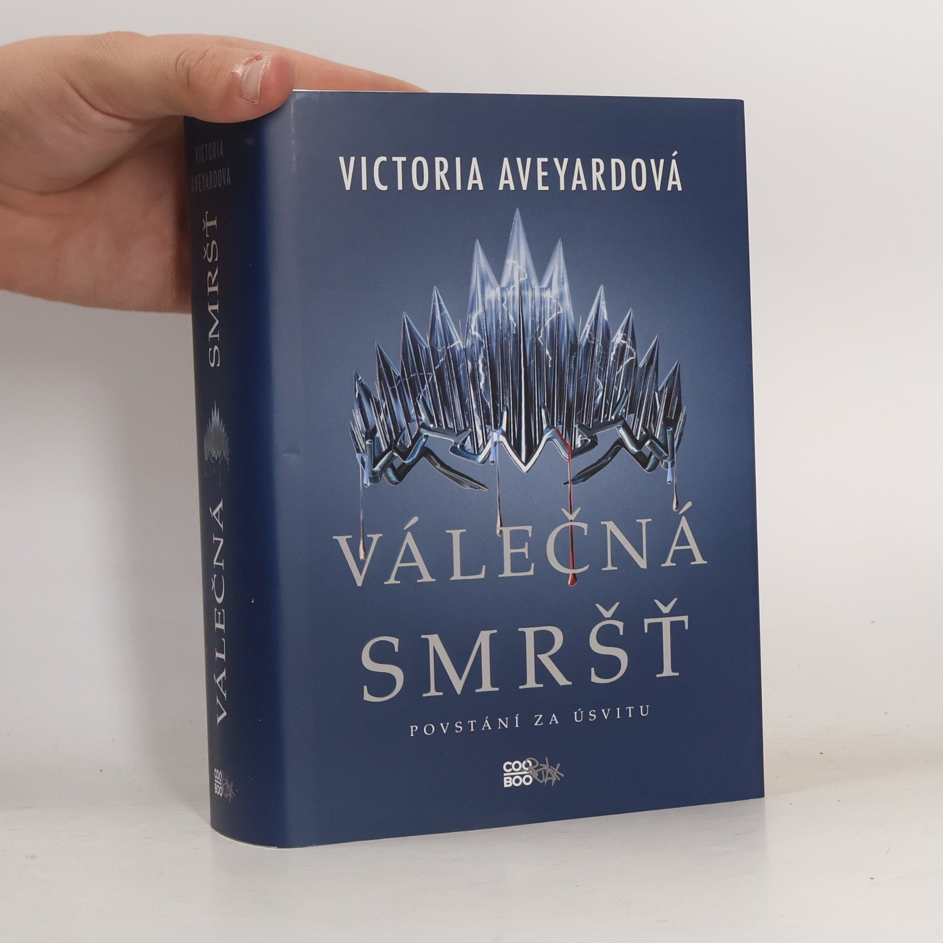 Victoria Aveyard Válečná smršť