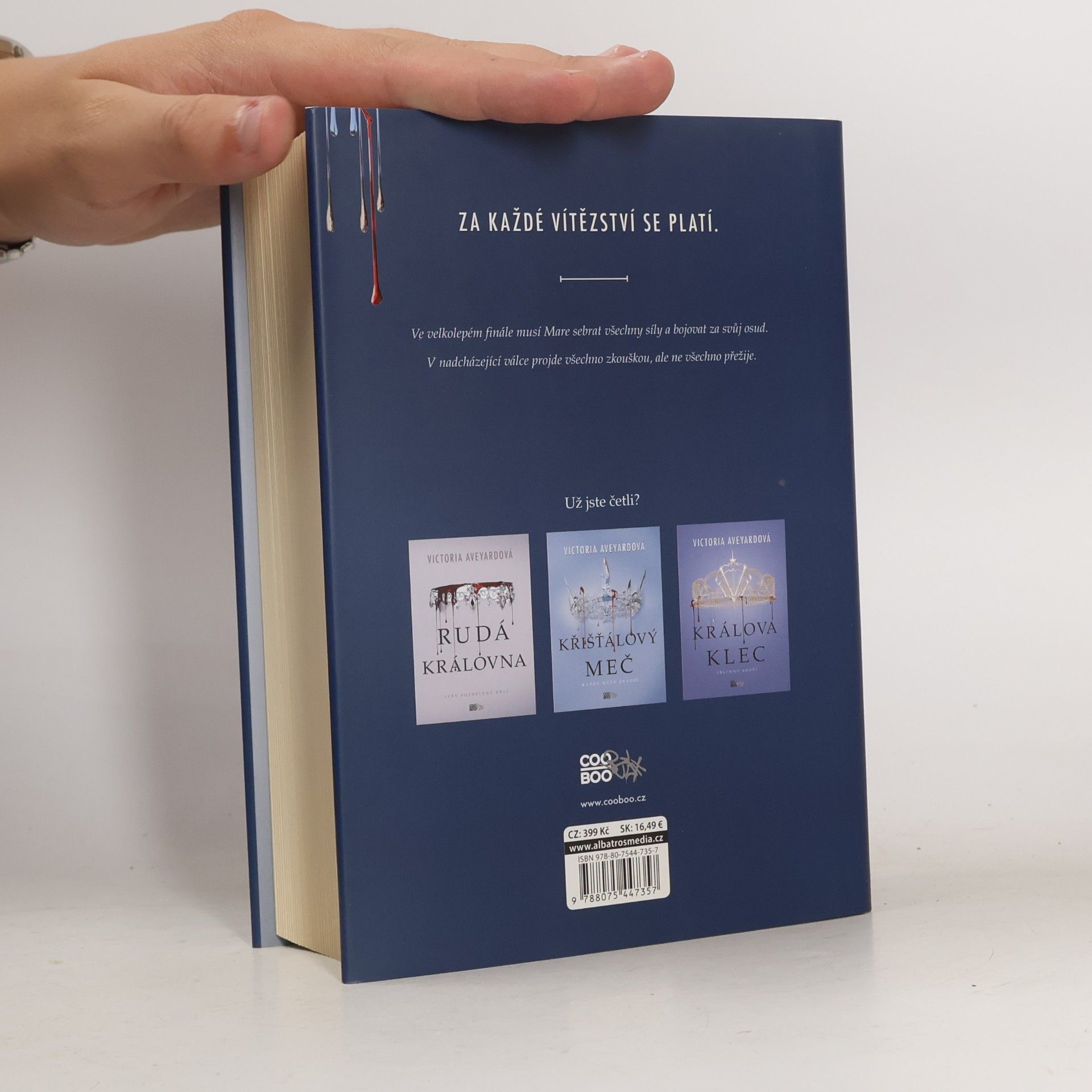Victoria Aveyard Válečná smršť