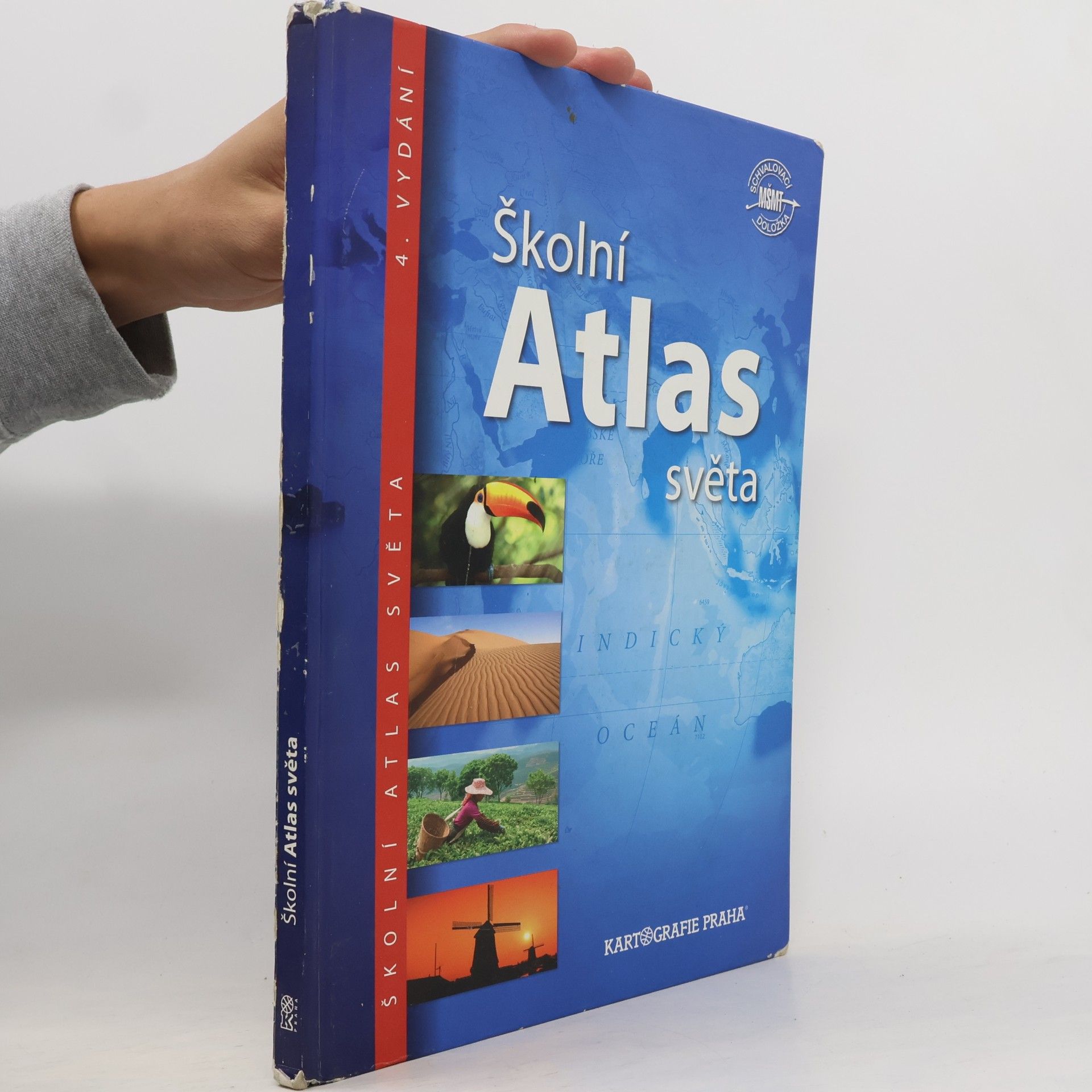 Autores varios Školní atlas světa