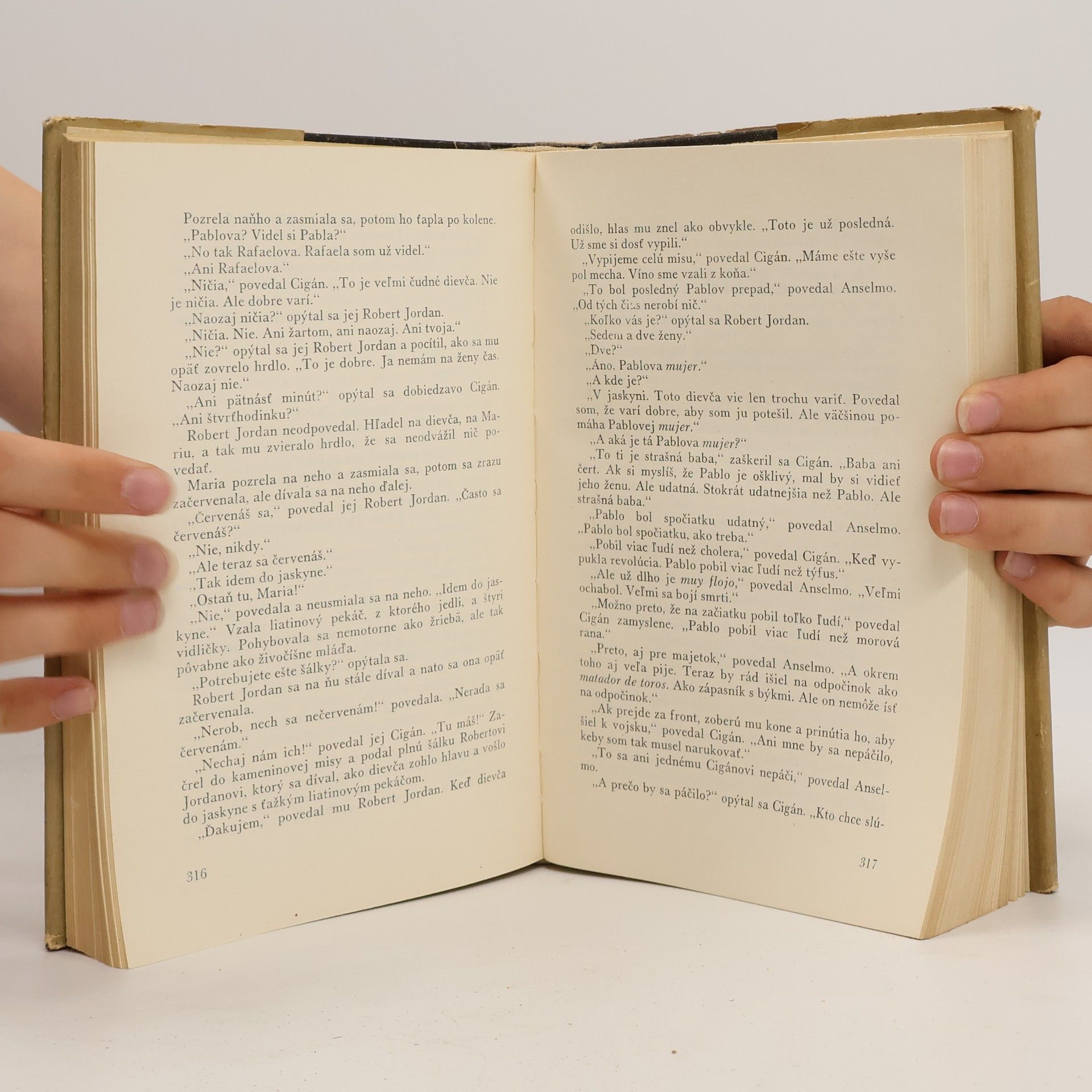 Ernest Hemingway Zbohom zbraniam. Komu zvonia do hrobu. Starec a more