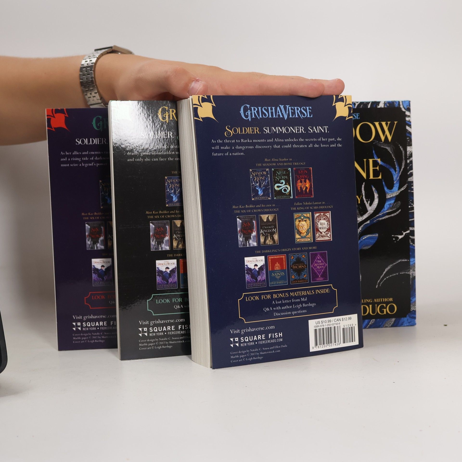 Leigh Bardugo Shadow and Bone Trilogy