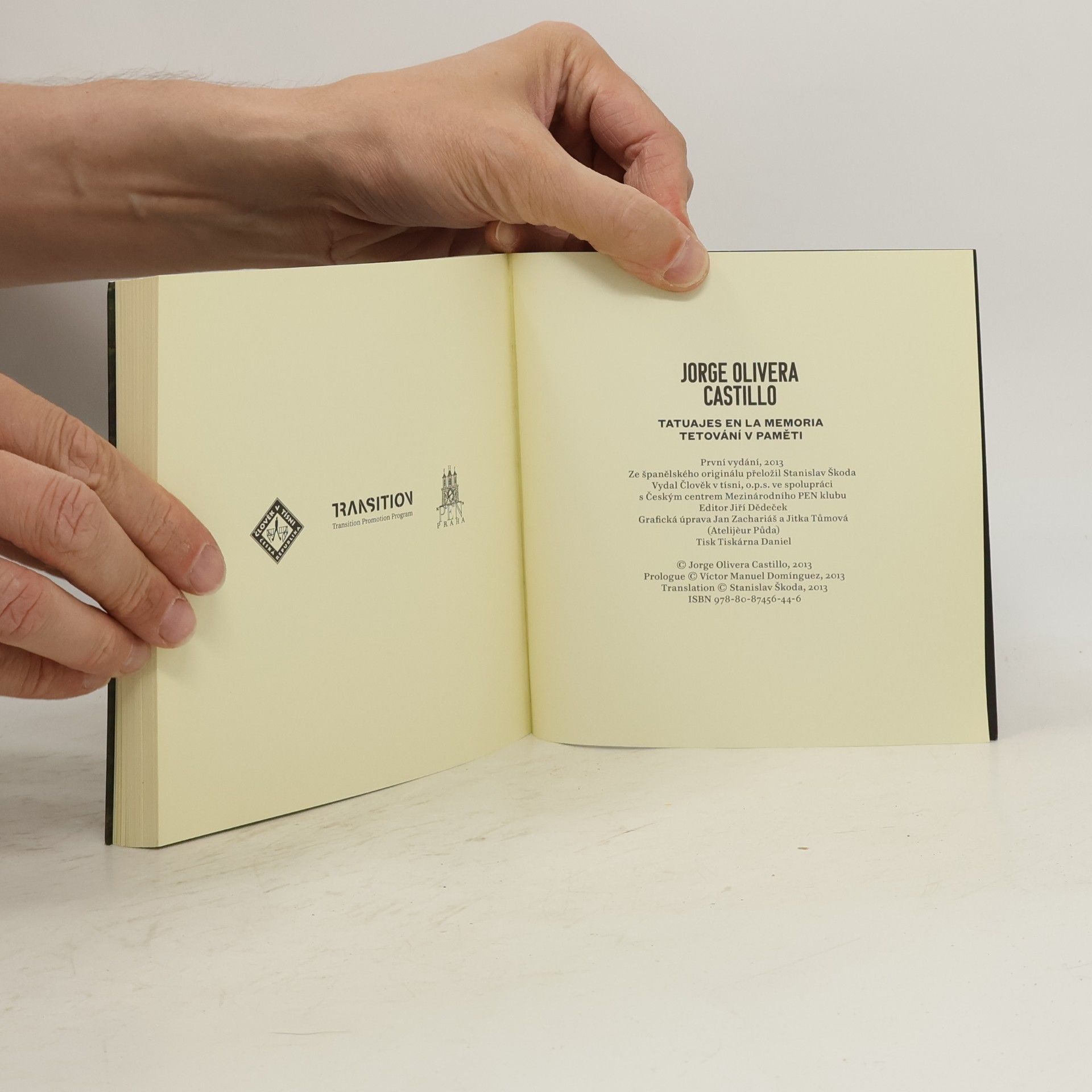 Jorge Olivera Castillo Tatuajeas en la memoria = Tetování v paměti